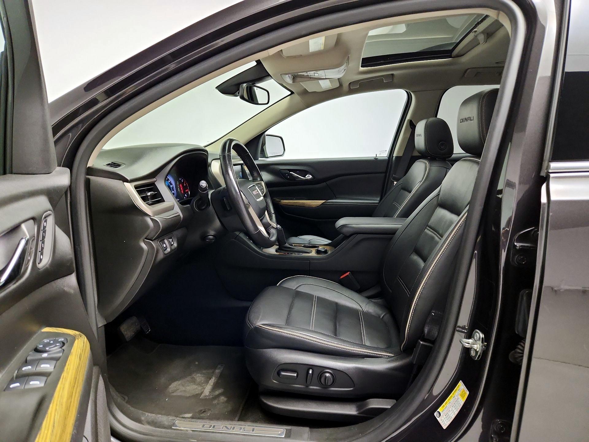 Thumbnail: 2017 GMC Acadia - 11