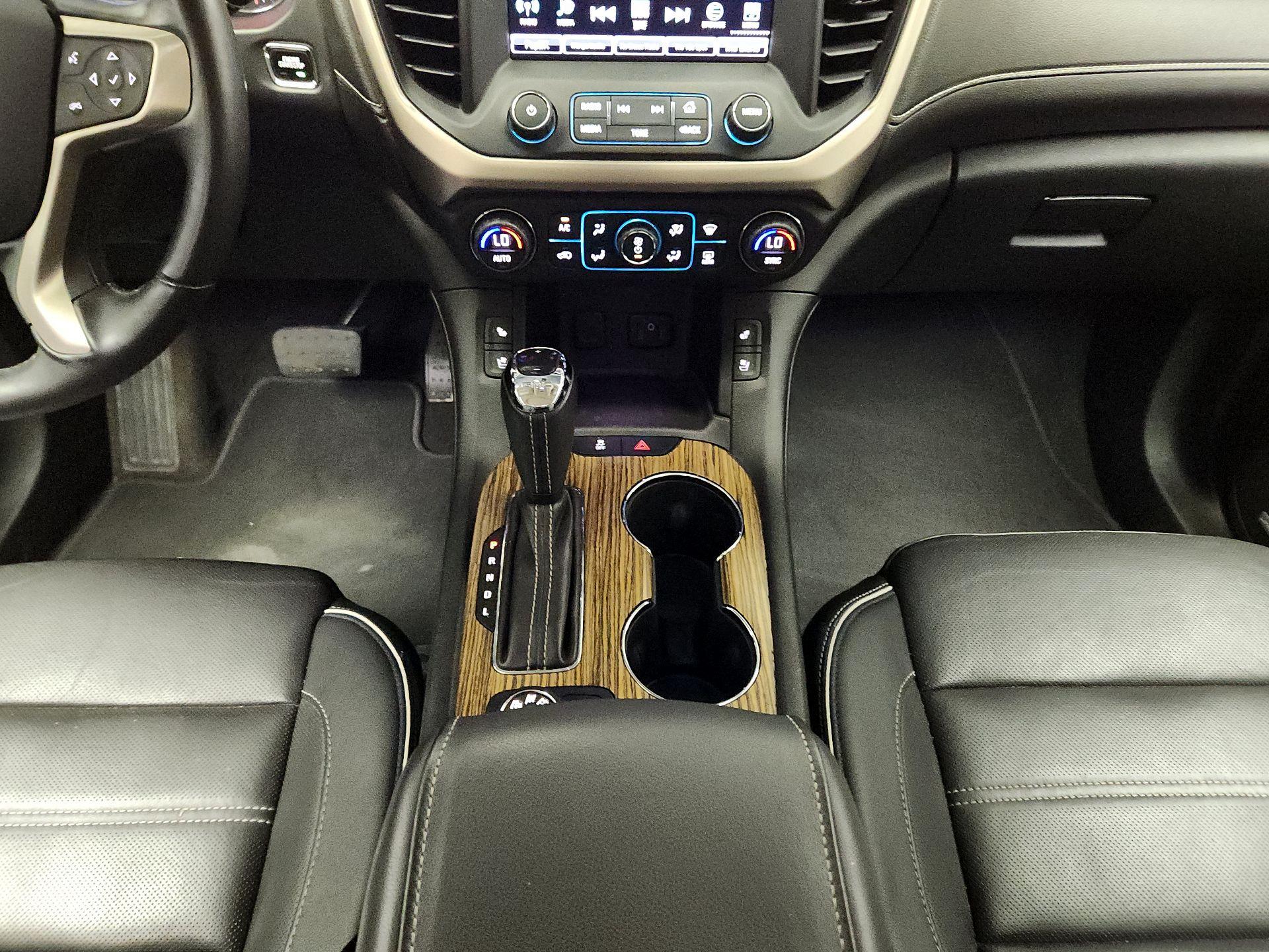 Thumbnail: 2017 GMC Acadia - 18