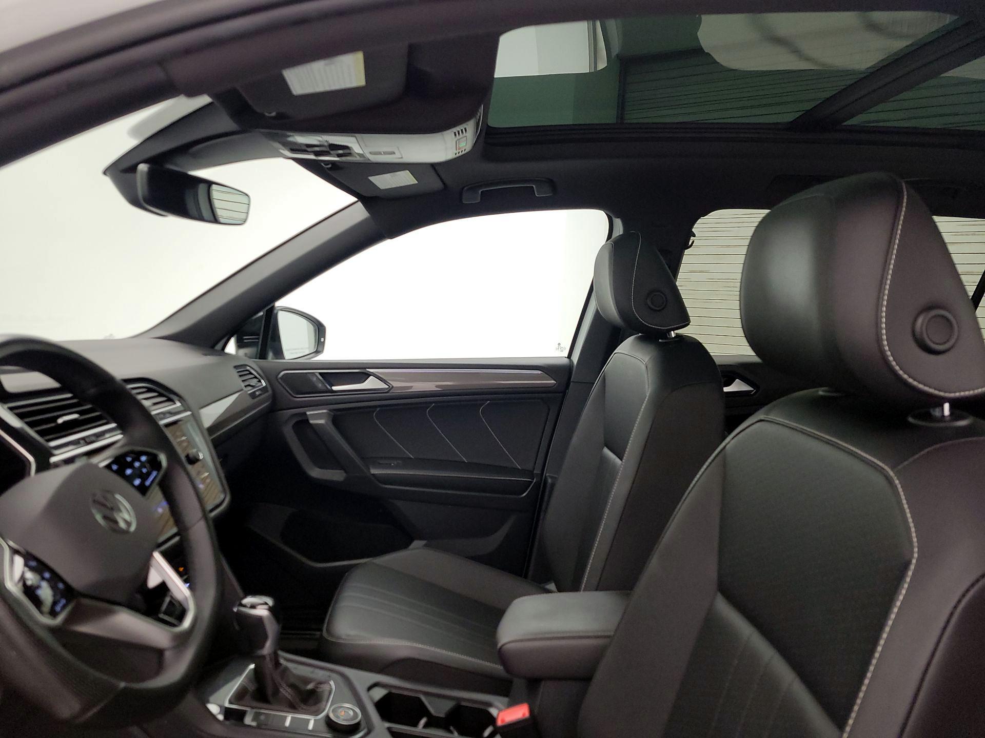 Thumbnail: 2022 Volkswagen Tiguan - 19