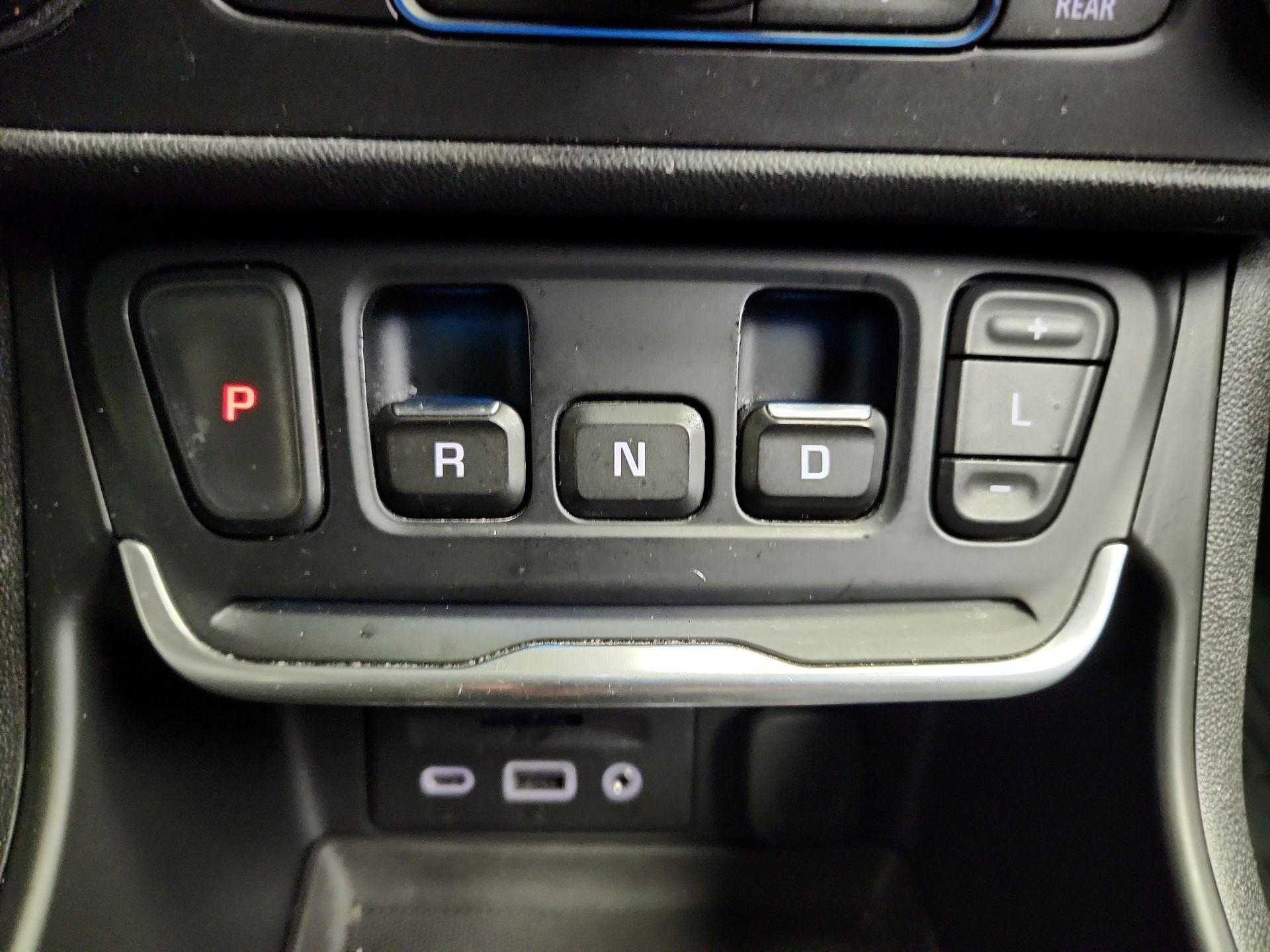 Thumbnail: 2019 GMC Terrain - 17