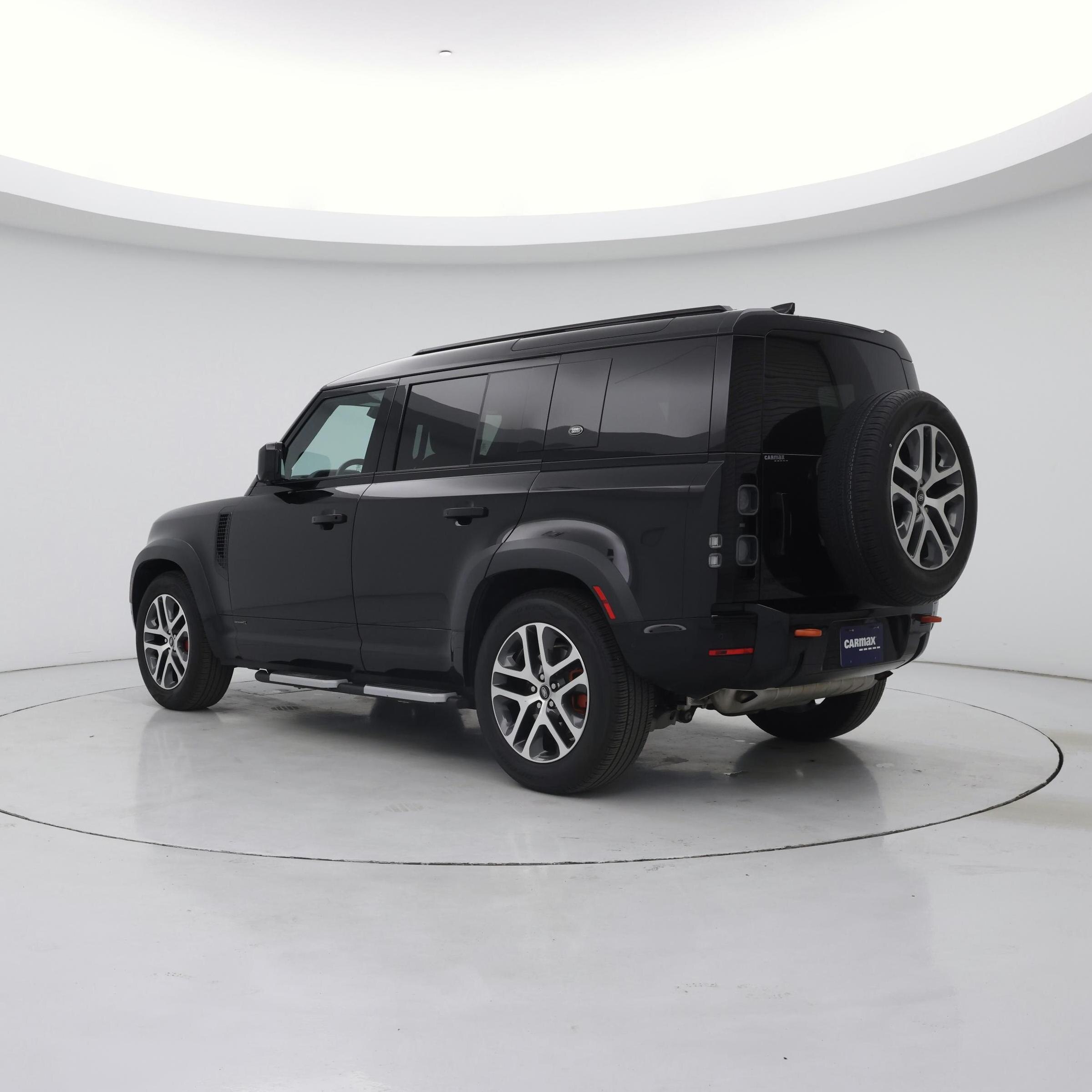 Thumbnail: 2023 Land Rover Defender - 2