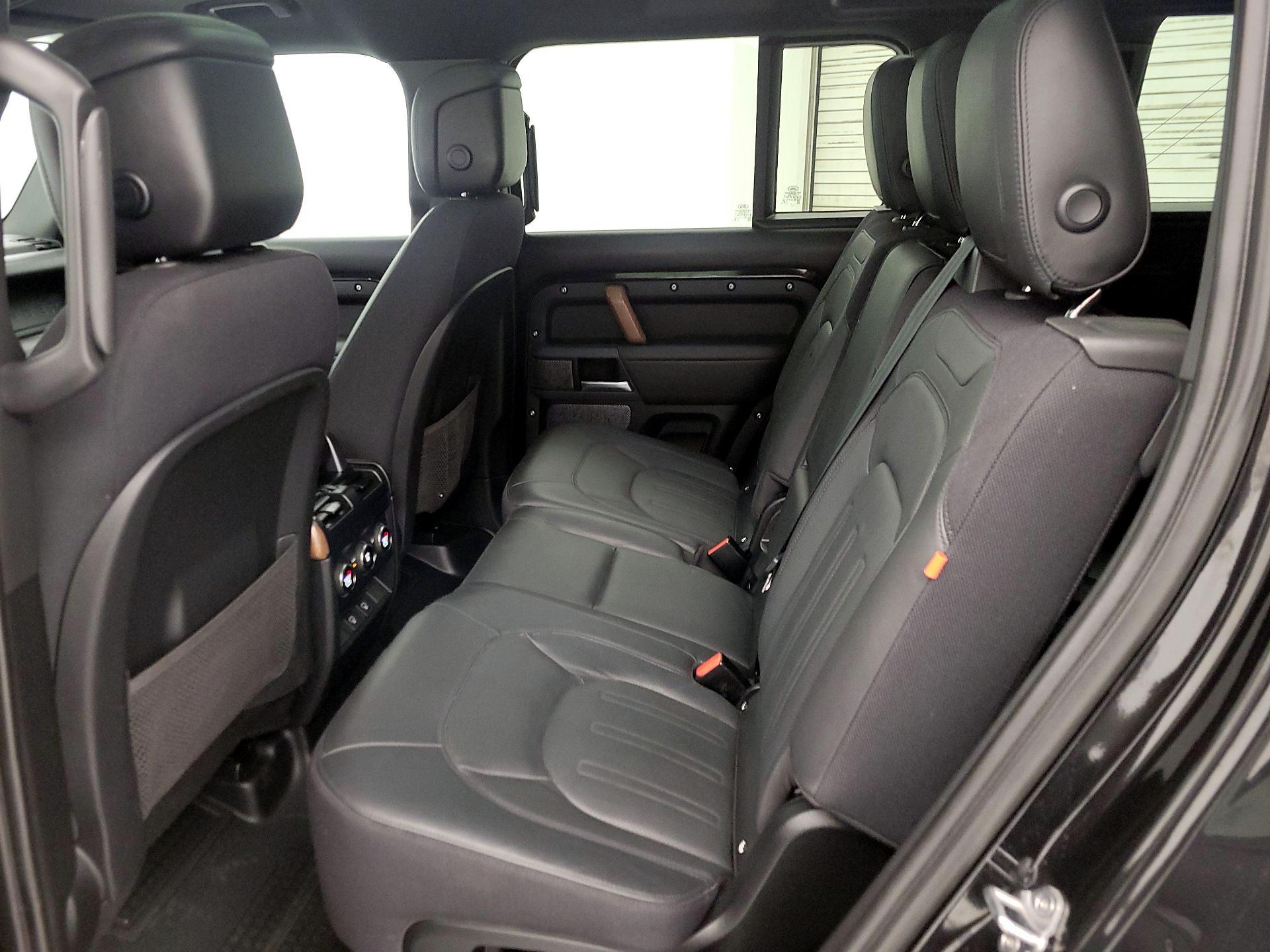 Thumbnail: 2023 Land Rover Defender - 20