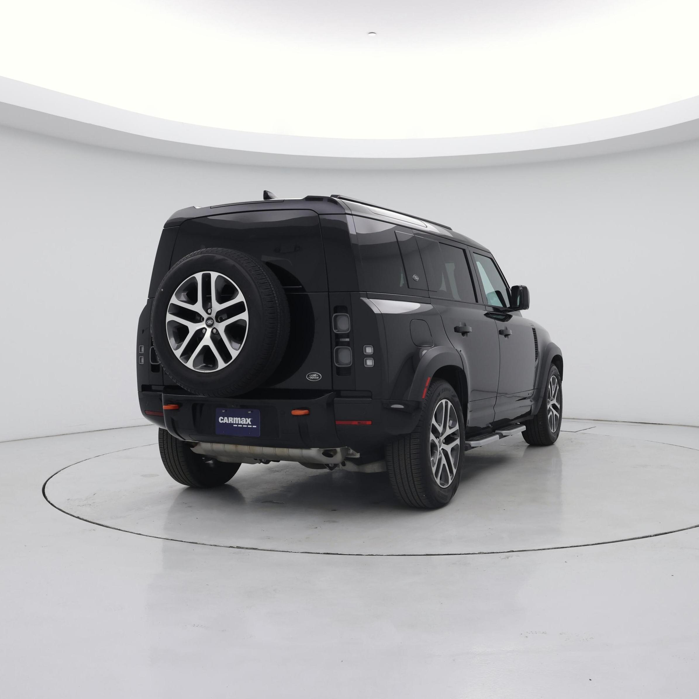 Thumbnail: 2023 Land Rover Defender - 8
