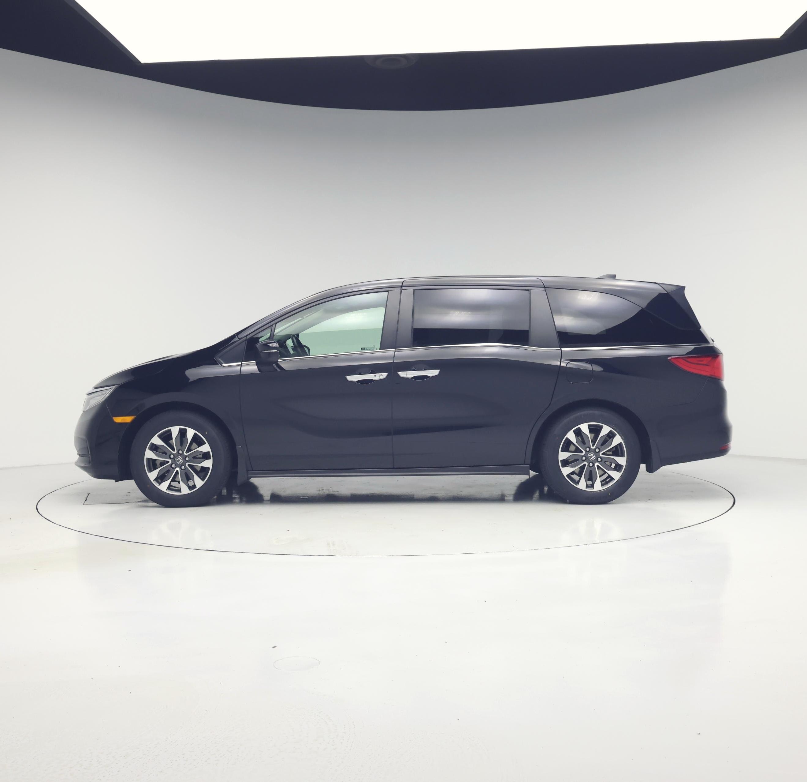 Thumbnail: 2022 Honda Odyssey - 3