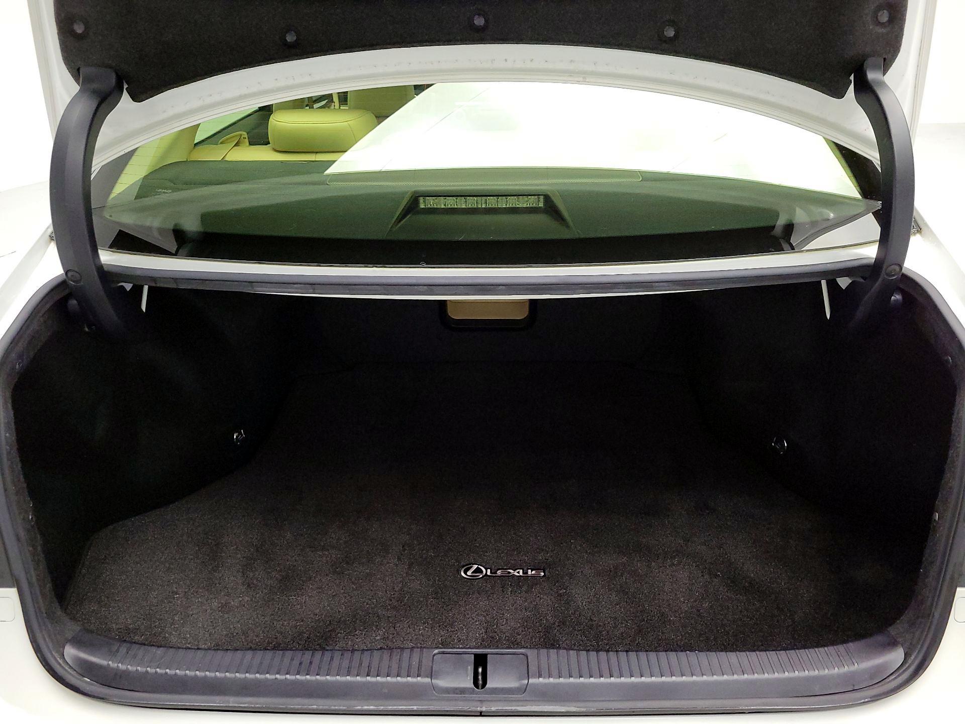 Thumbnail: 2014 Lexus ES - 20