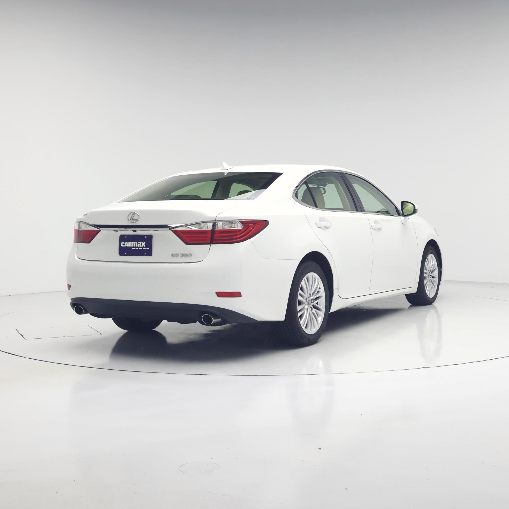 Thumbnail: 2014 Lexus ES - 8