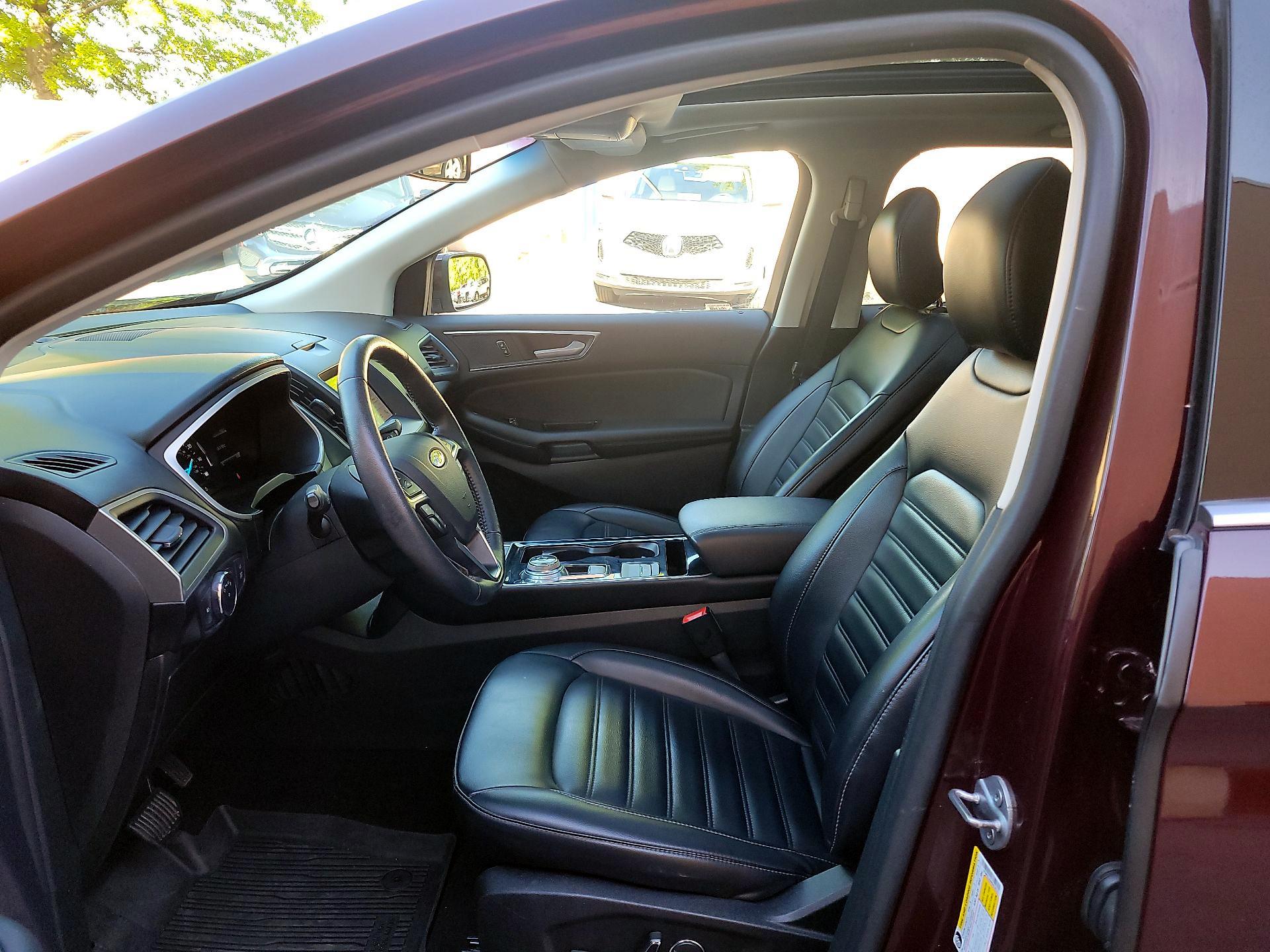 Thumbnail: 2019 Ford Edge - 9