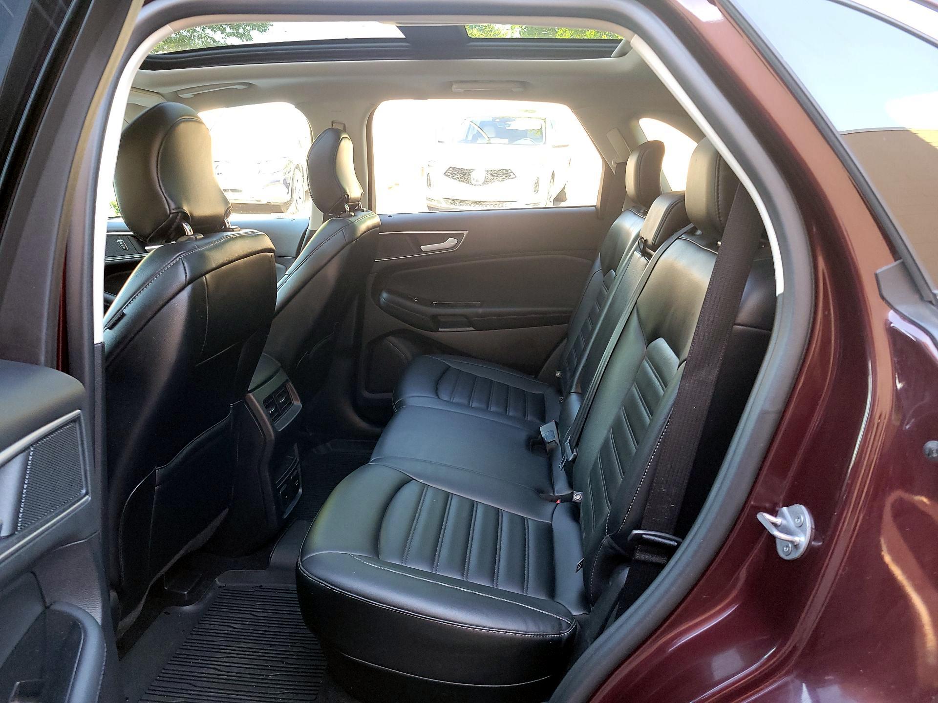 Thumbnail: 2019 Ford Edge - 18