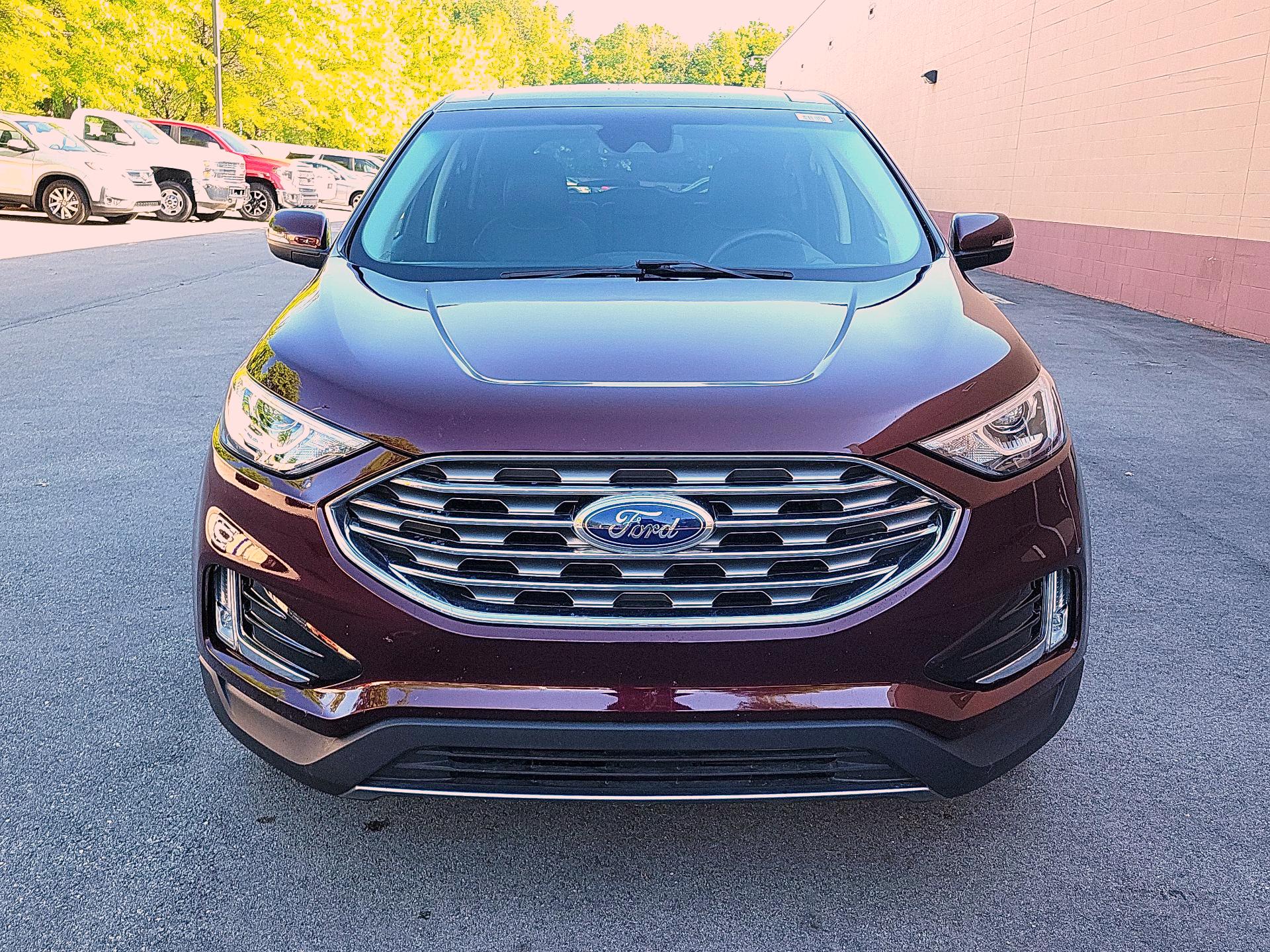 Thumbnail: 2019 Ford Edge - 2