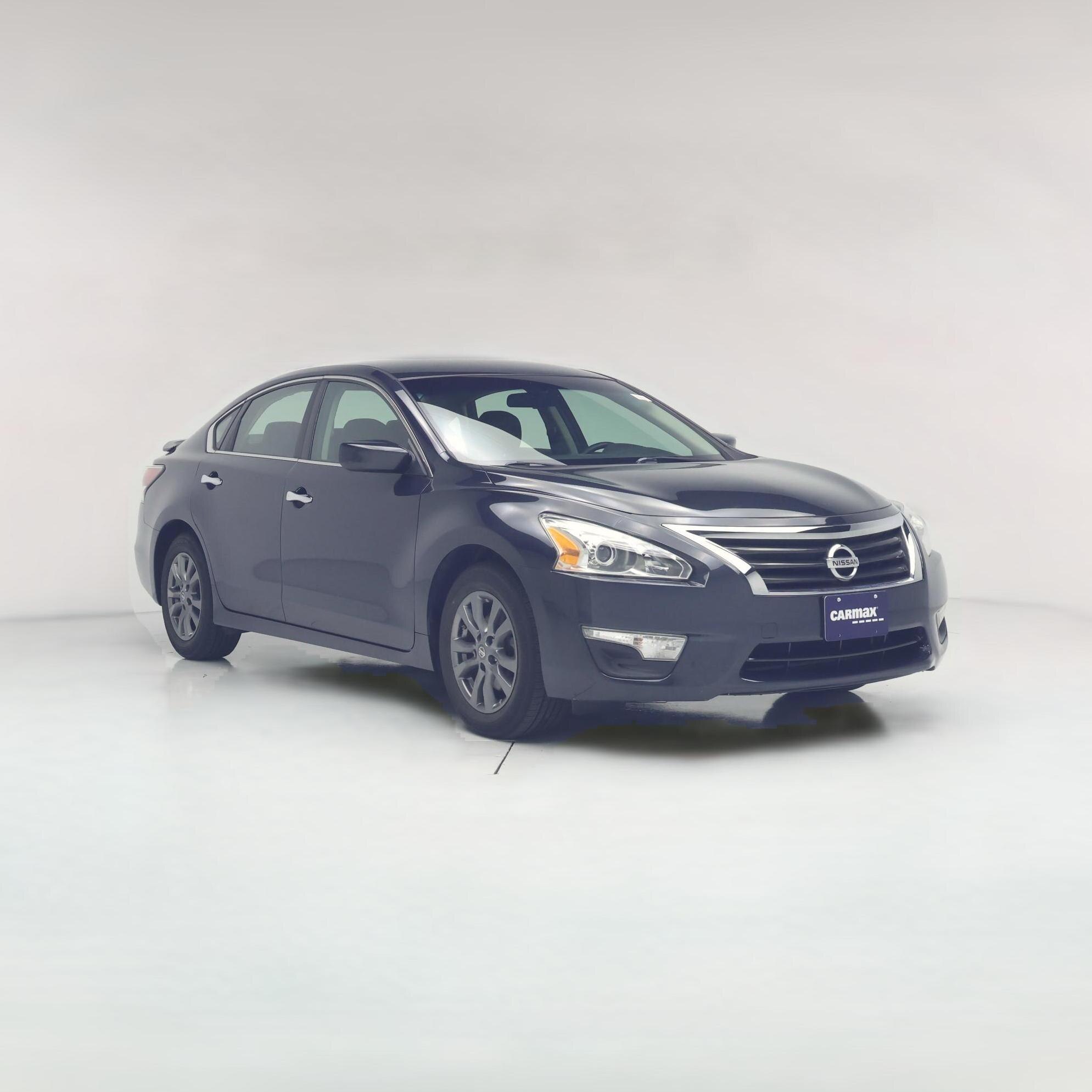 Thumbnail: 2015 Nissan Altima - 1