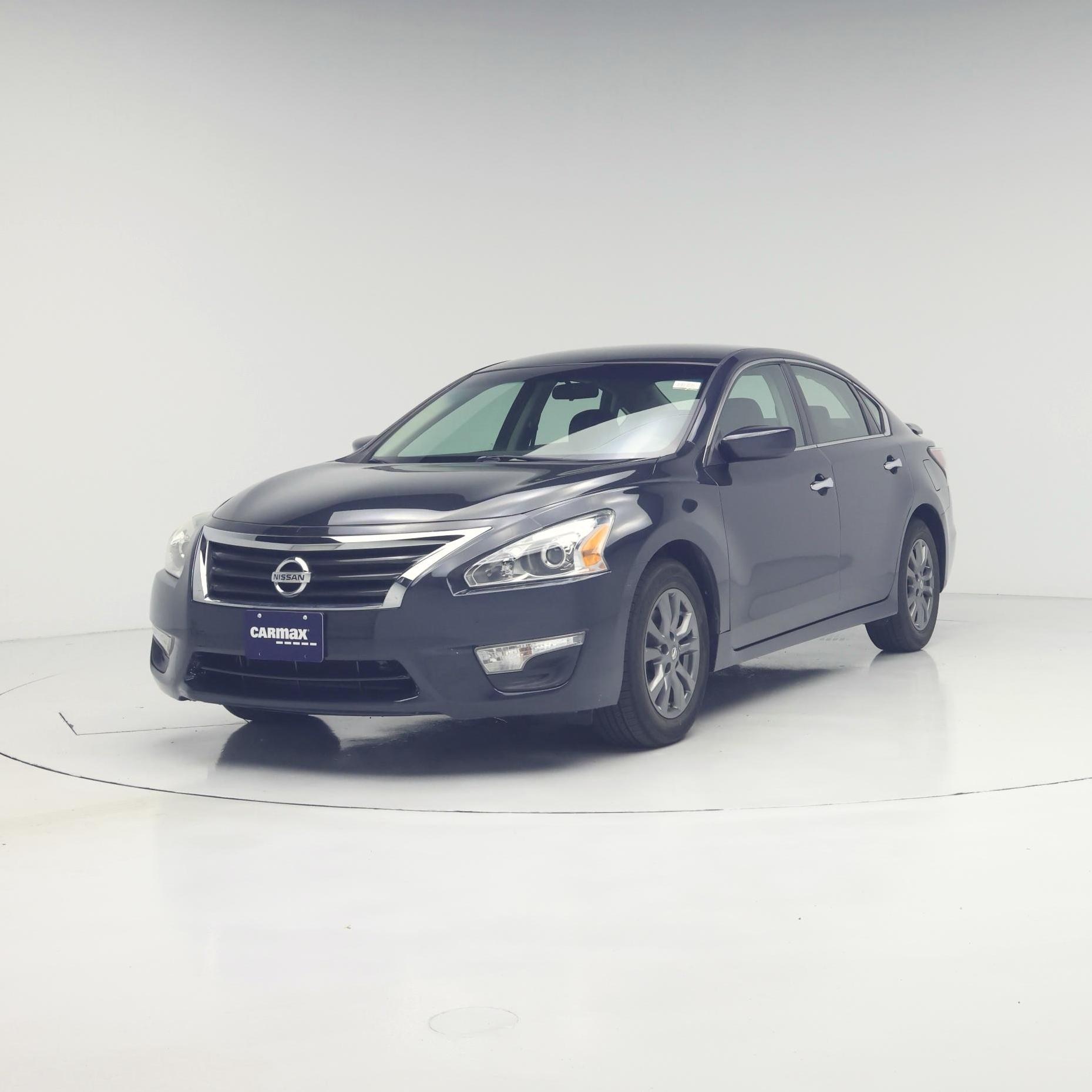 Thumbnail: 2015 Nissan Altima - 4