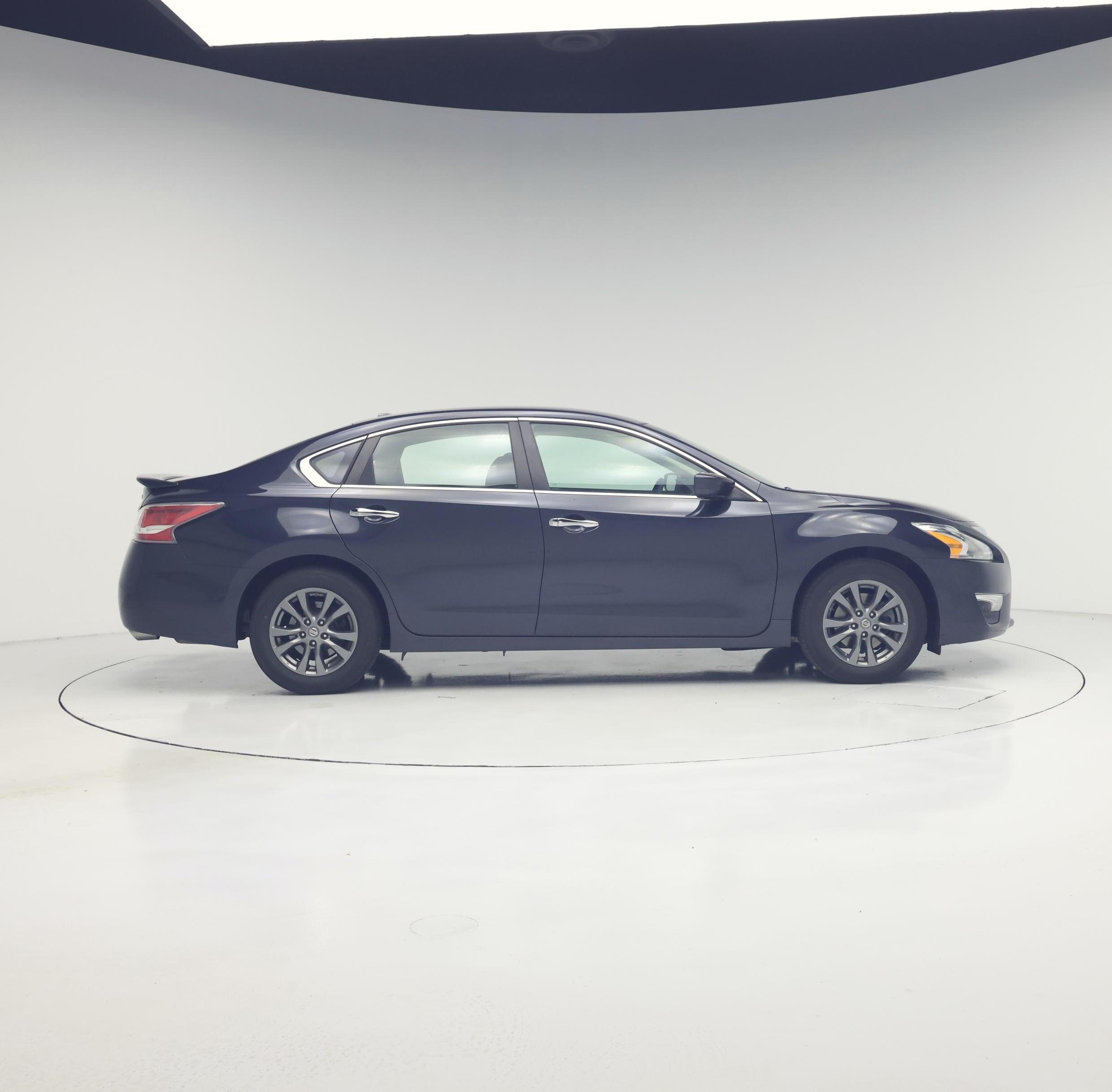 Thumbnail: 2015 Nissan Altima - 7
