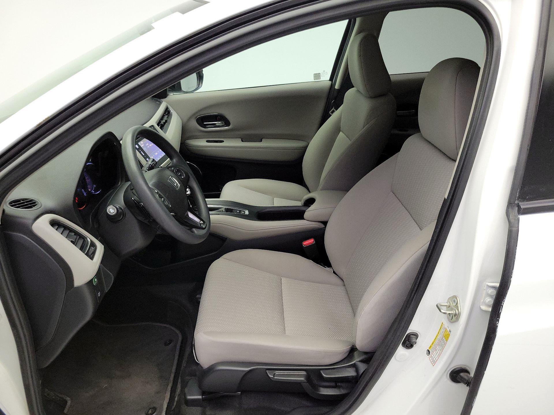 Thumbnail: 2017 Honda HR-V - 11