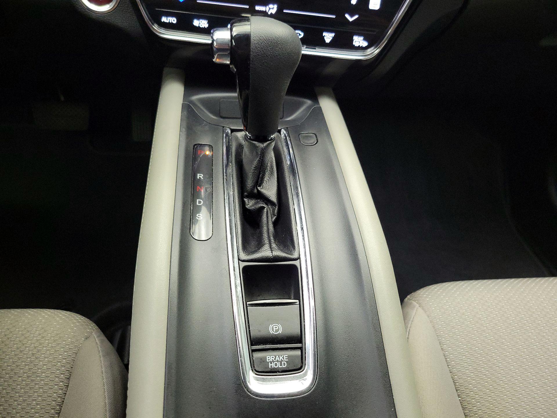 Thumbnail: 2017 Honda HR-V - 17