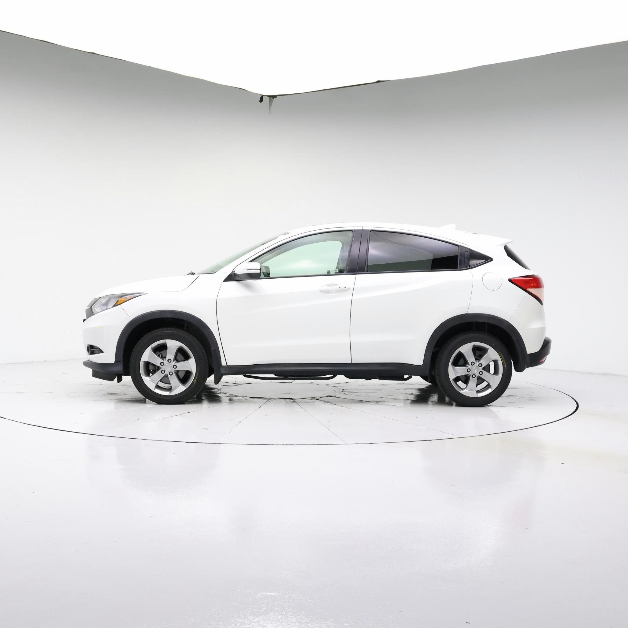 Thumbnail: 2017 Honda HR-V - 3