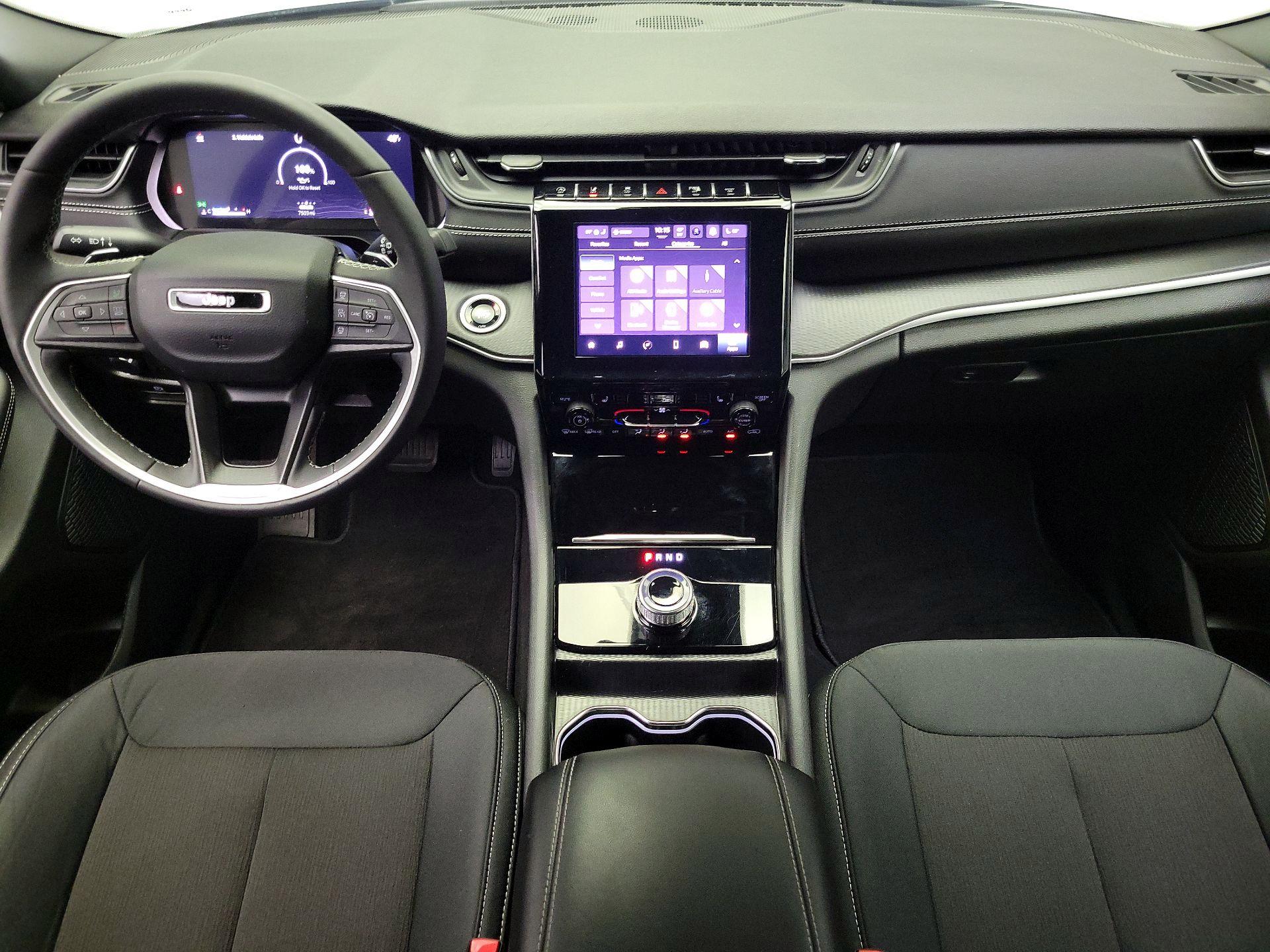 Thumbnail: 2025 Jeep Grand Cherokee - 9