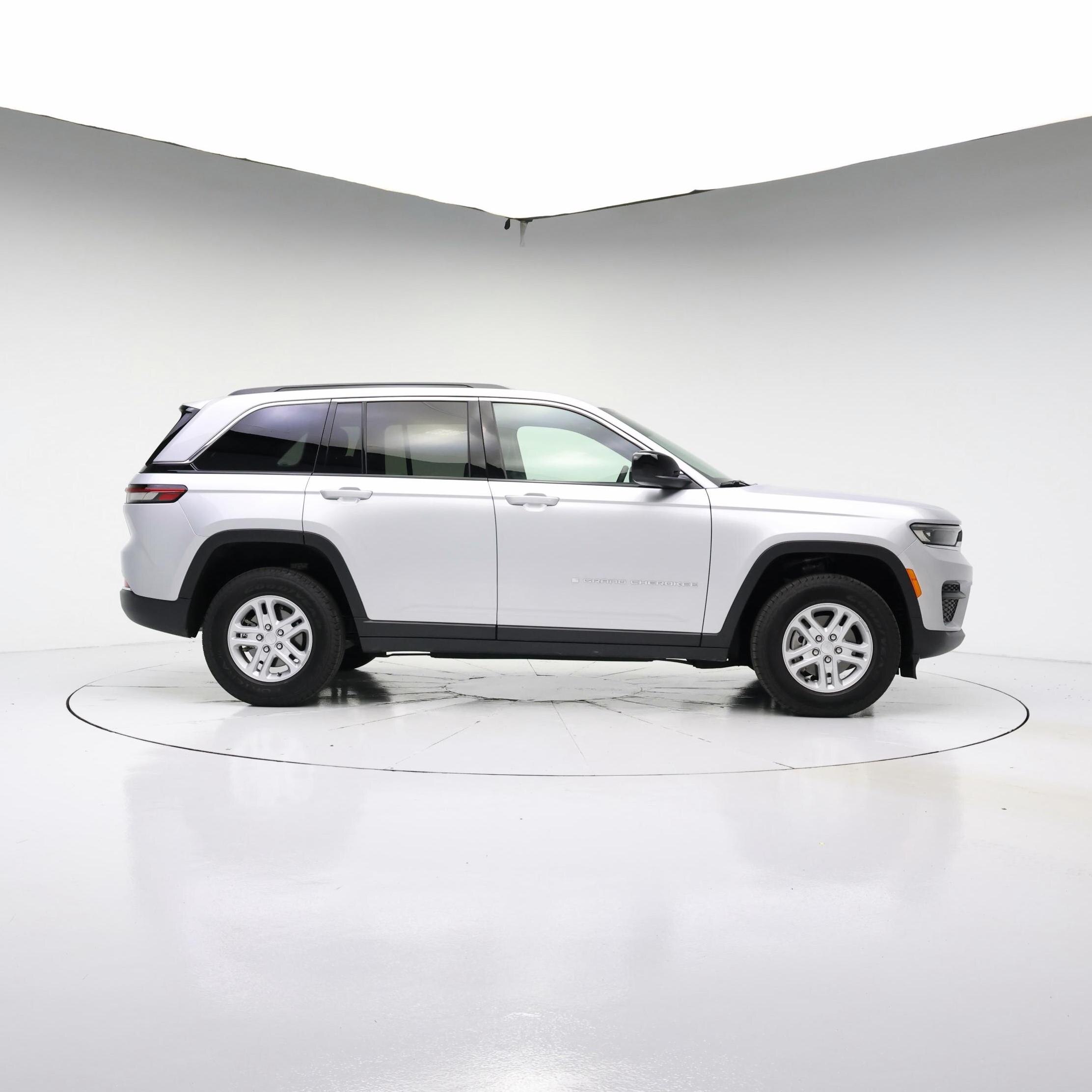 Thumbnail: 2025 Jeep Grand Cherokee - 7