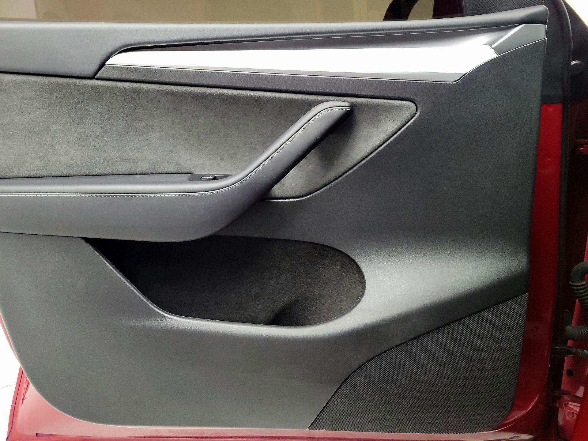 Thumbnail: 2025 Tesla Model Y - 12