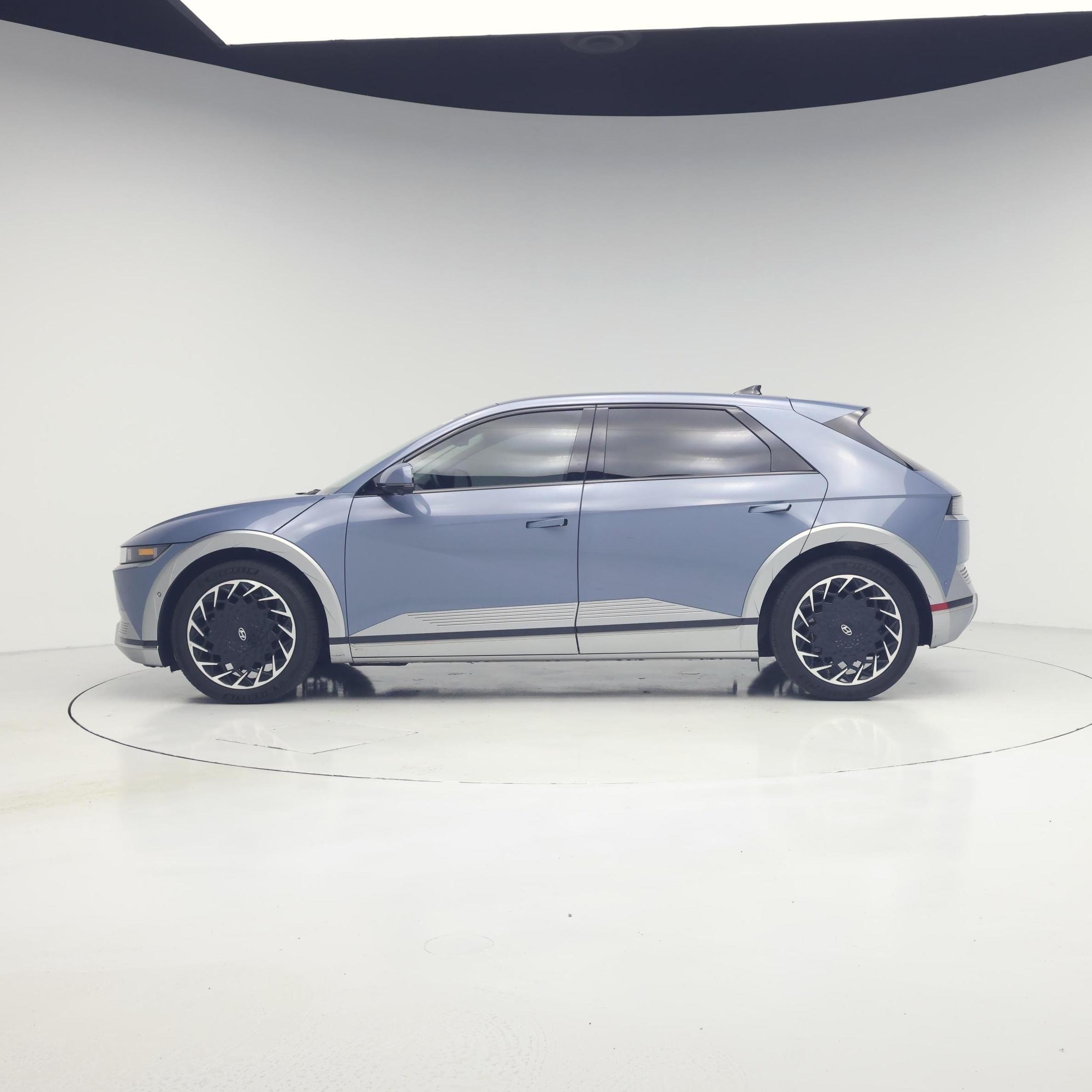 Thumbnail: 2024 Hyundai Ioniq 5 - 3