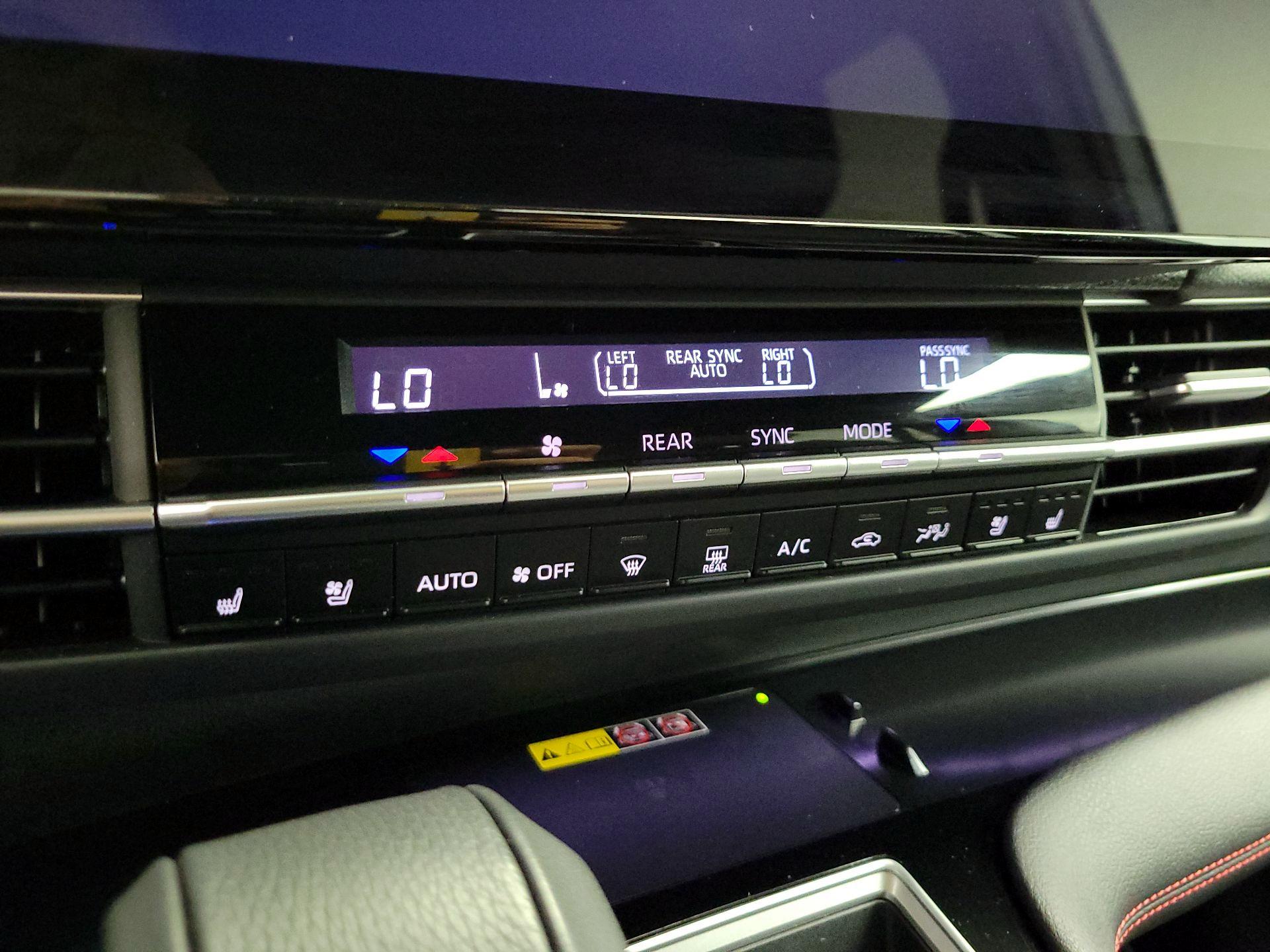 Thumbnail: 2025 Toyota Sienna - 16