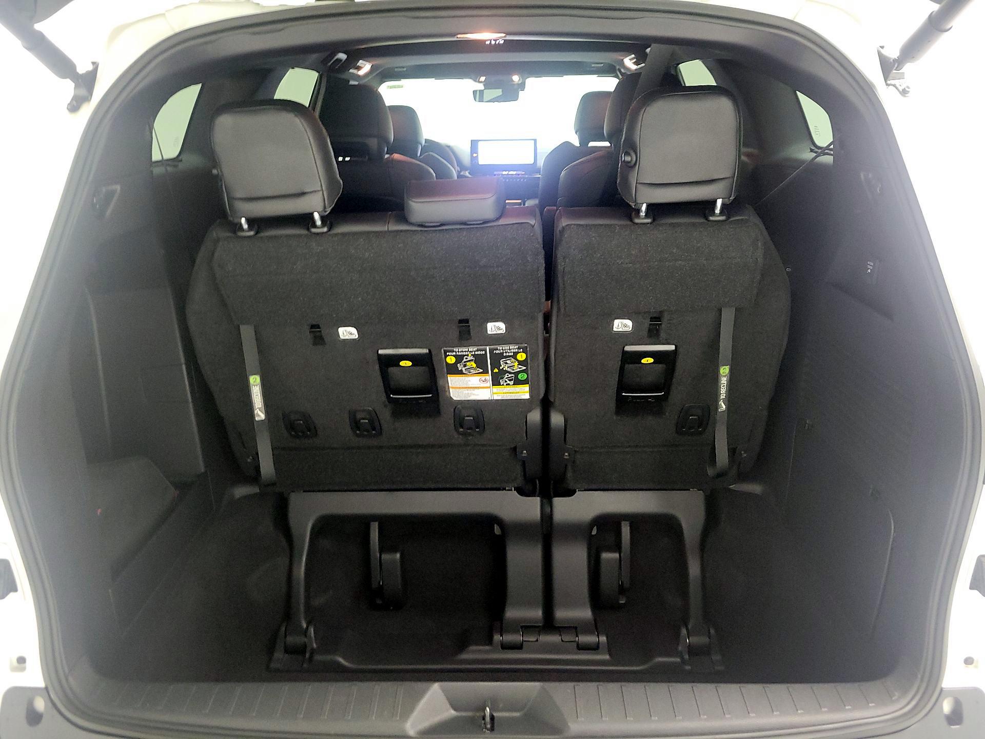 Thumbnail: 2025 Toyota Sienna - 16