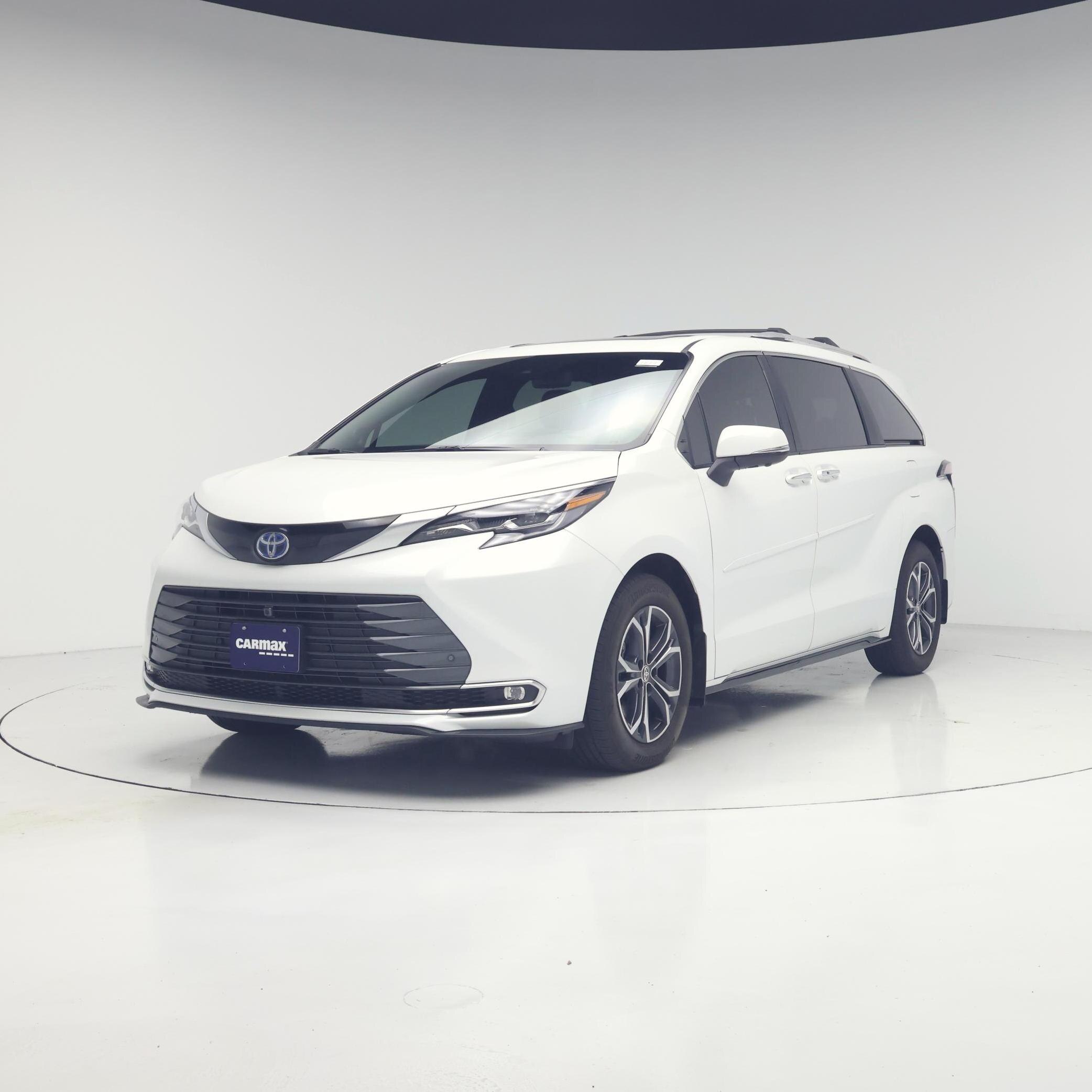 Thumbnail: 2025 Toyota Sienna - 4