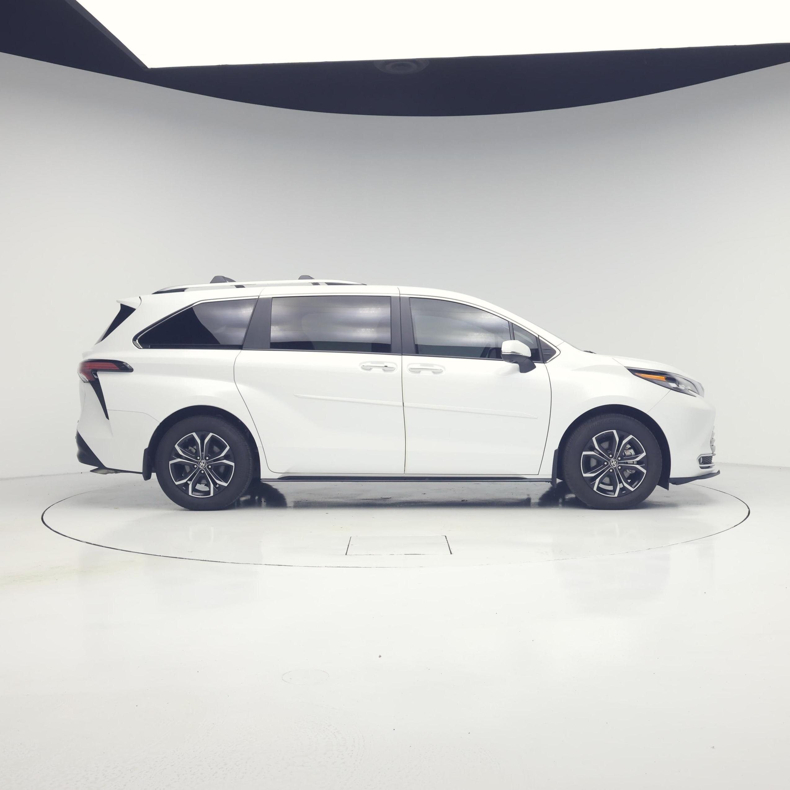 Thumbnail: 2025 Toyota Sienna - 7