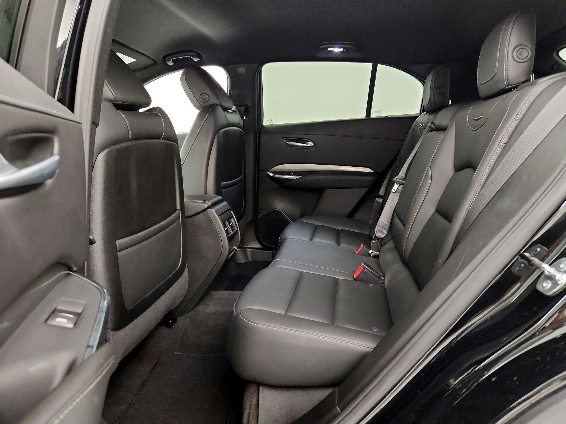 Thumbnail: 2025 Cadillac XT4 - 19