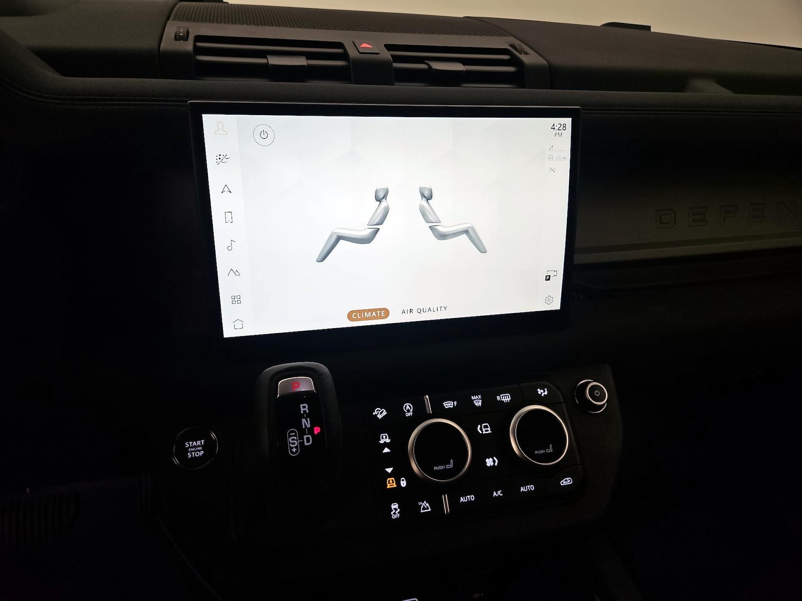2023 Land Rover Defender 75th Edition - Photo 17