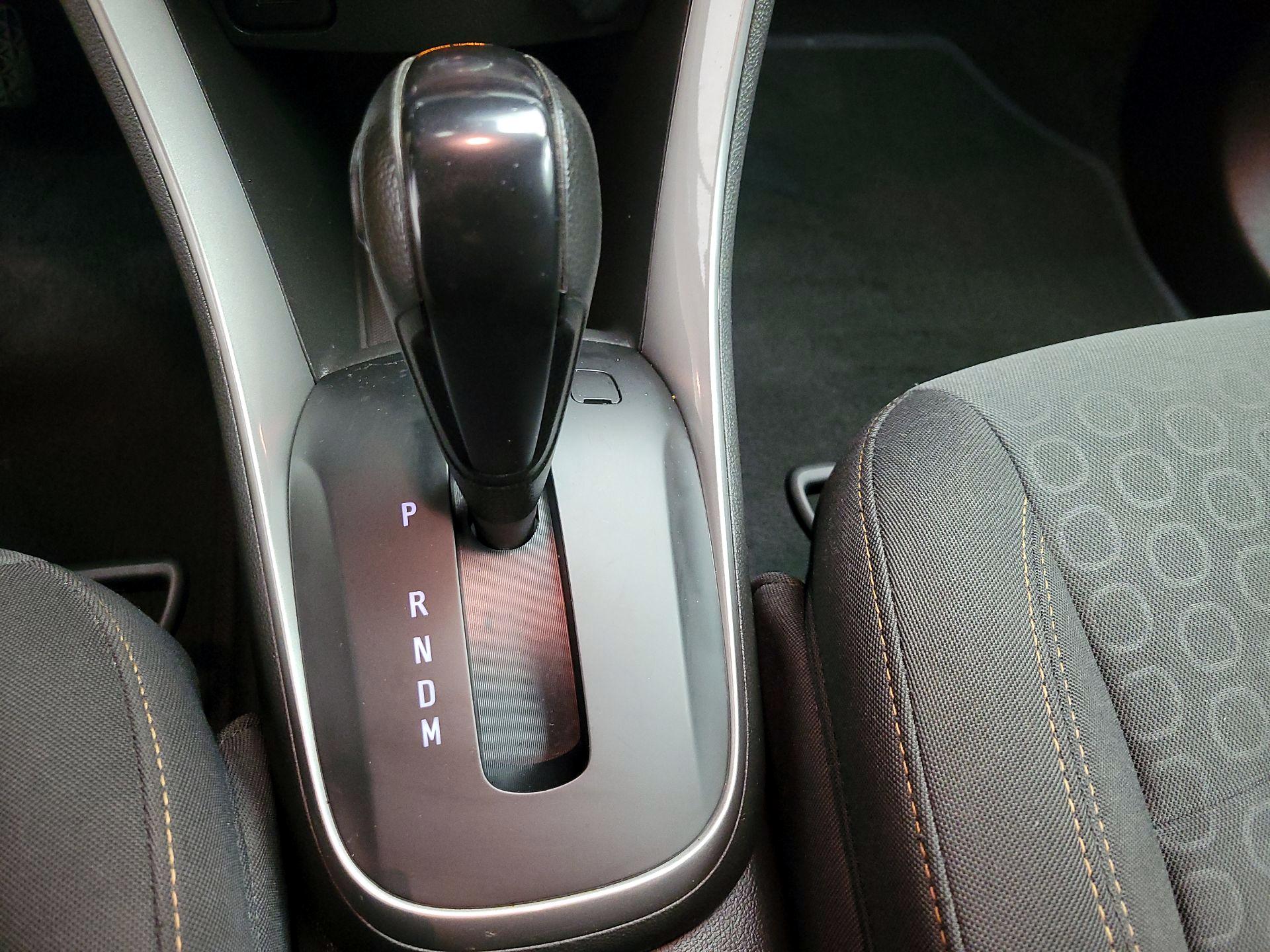 Thumbnail: 2020 Chevrolet Trax - 17