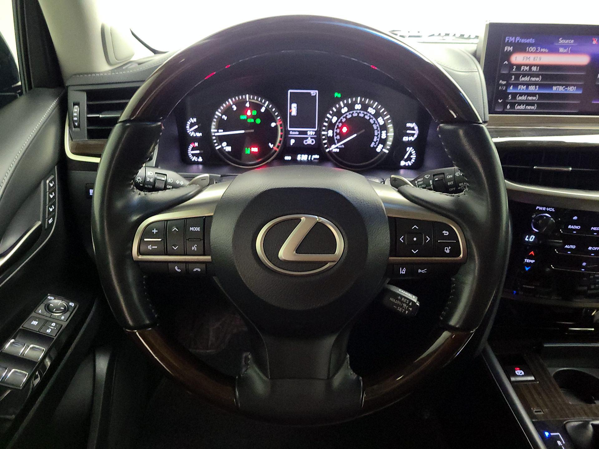 Thumbnail: 2019 Lexus LX - 10