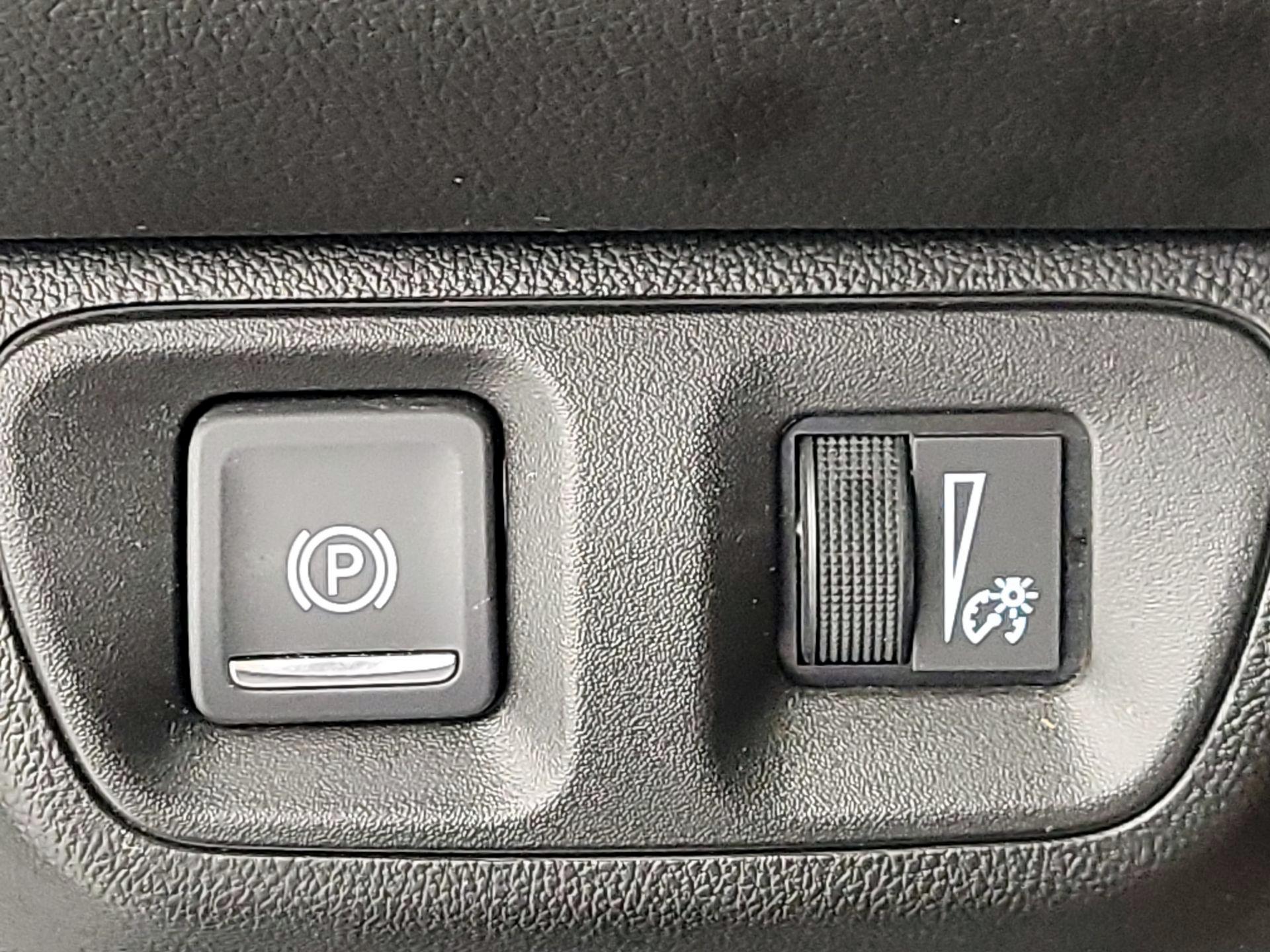 Thumbnail: 2021 GMC Acadia - 13