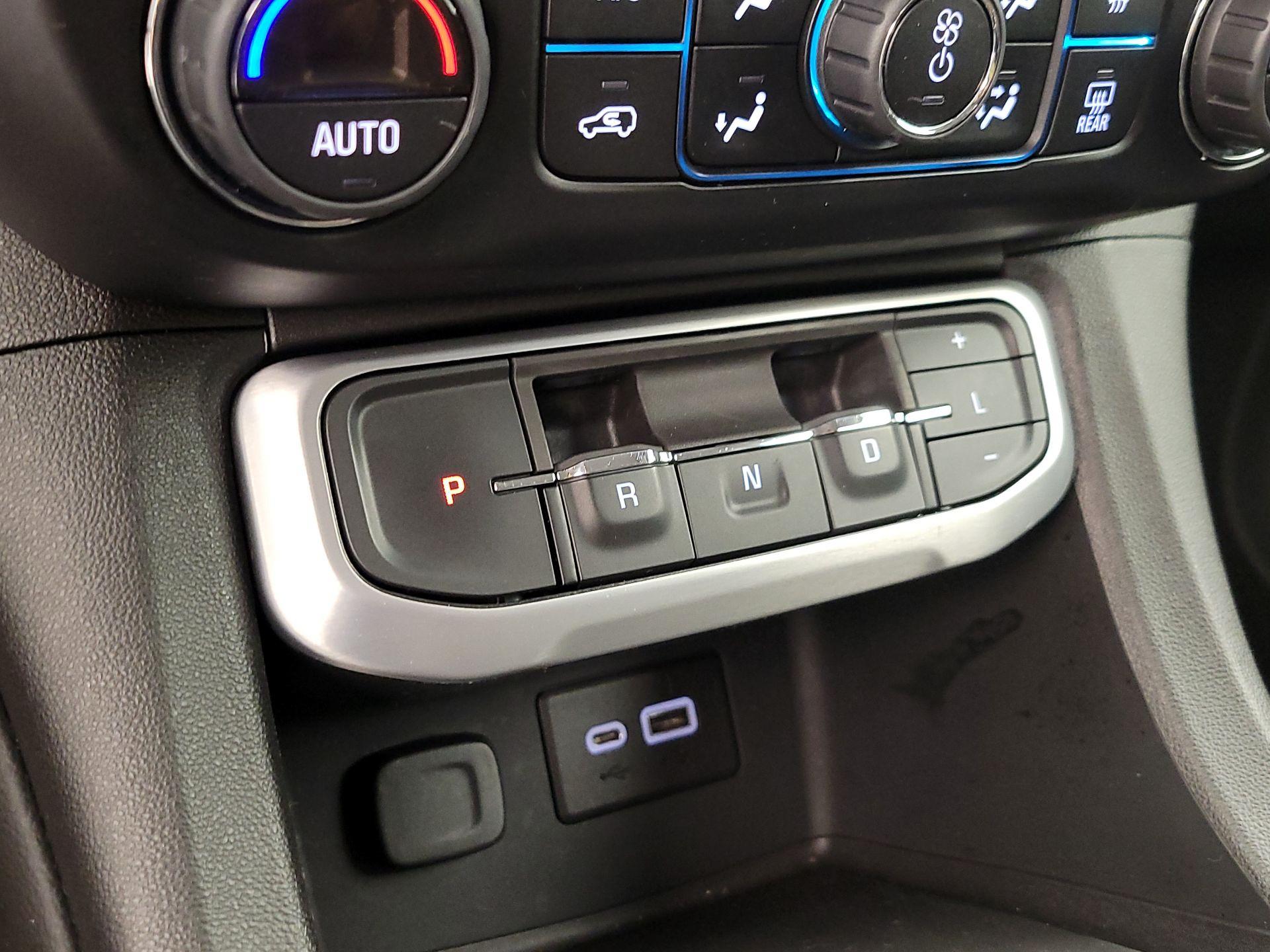 Thumbnail: 2021 GMC Acadia - 17