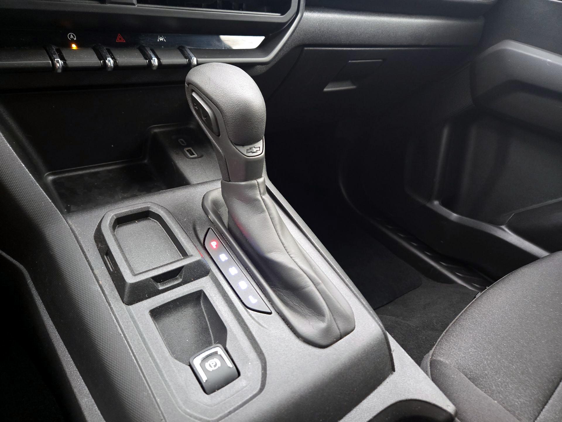 Thumbnail: 2024 Chevrolet Colorado - 17