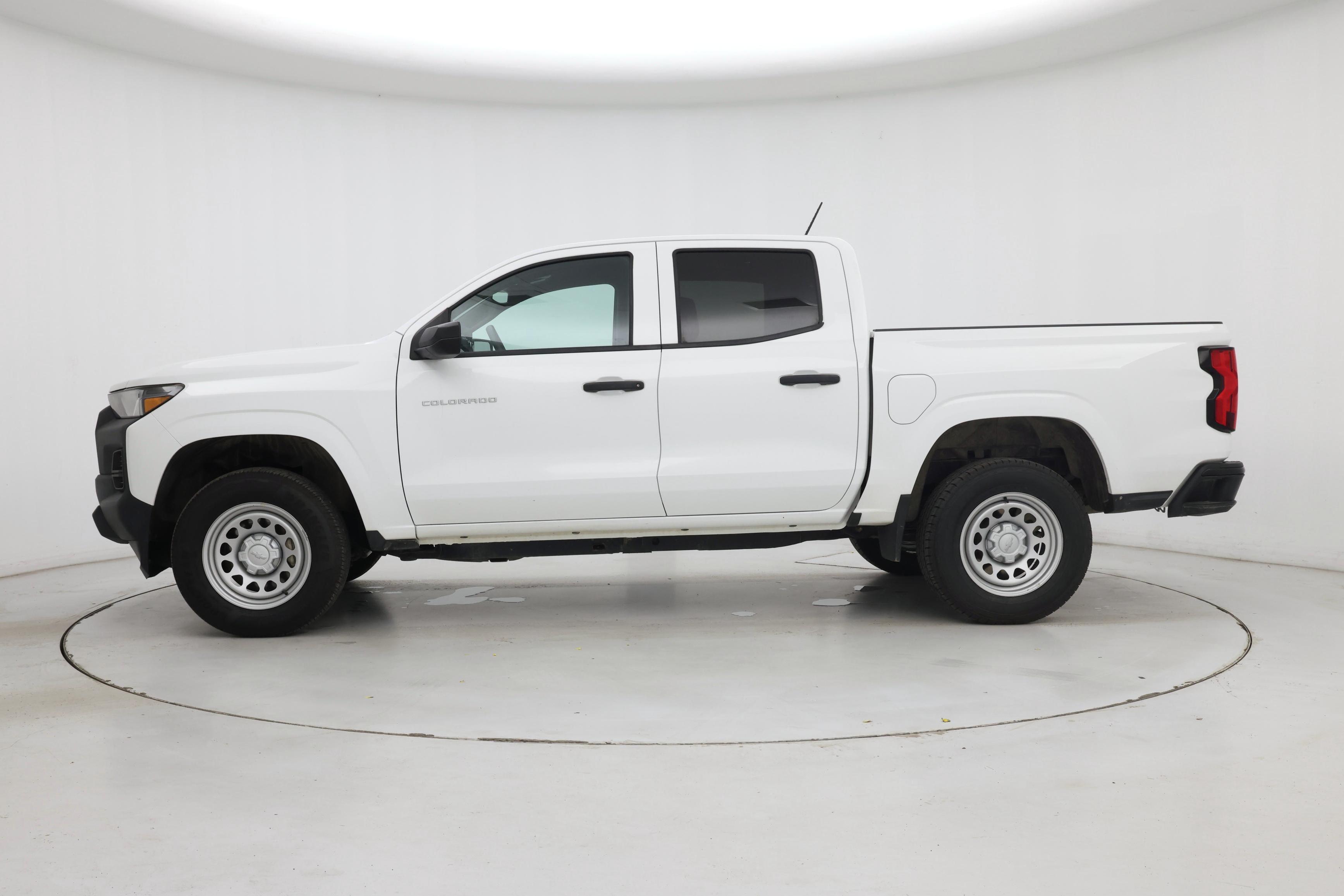 Thumbnail: 2024 Chevrolet Colorado - 3