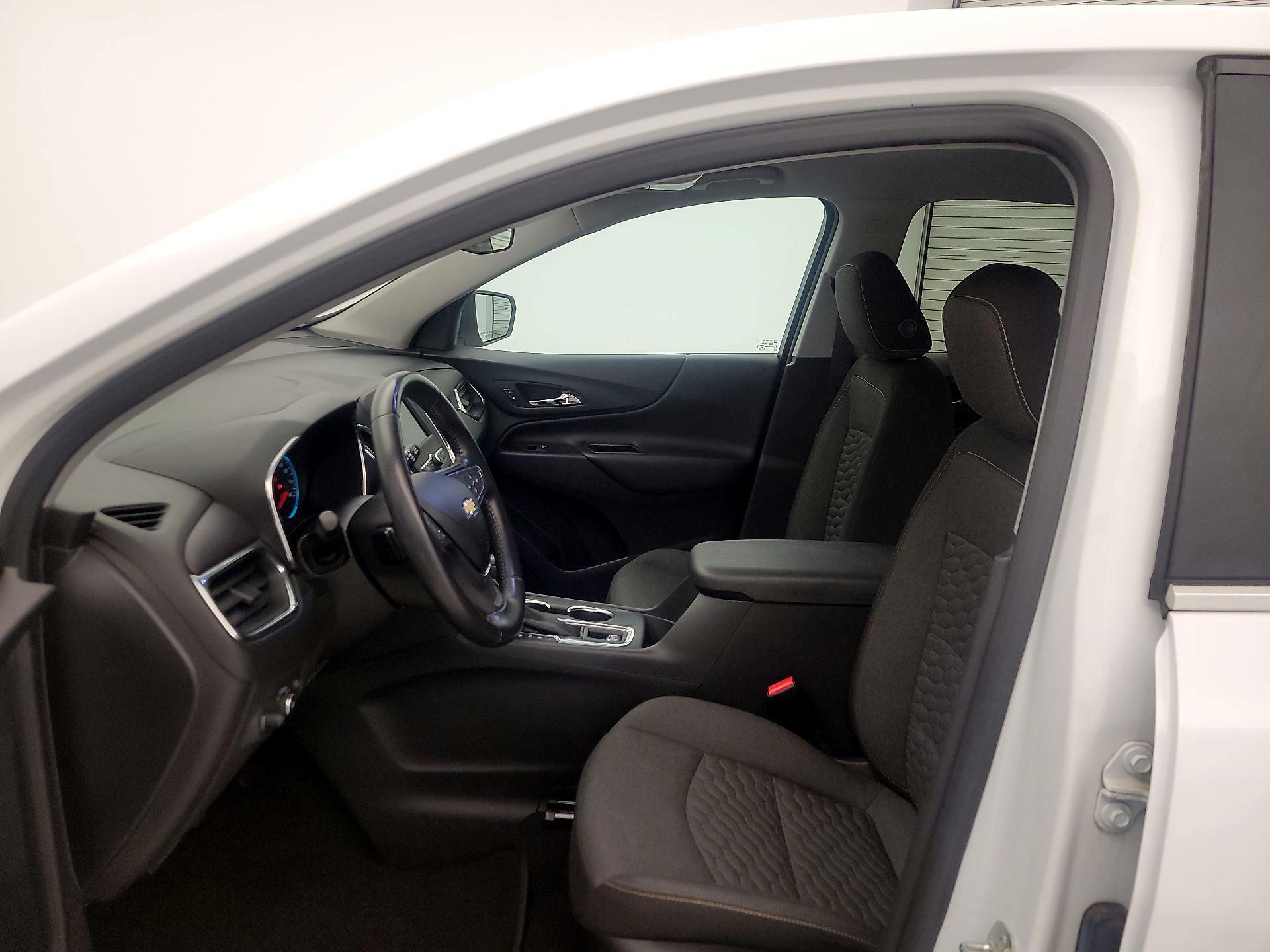 Thumbnail: 2021 Chevrolet Equinox - 11