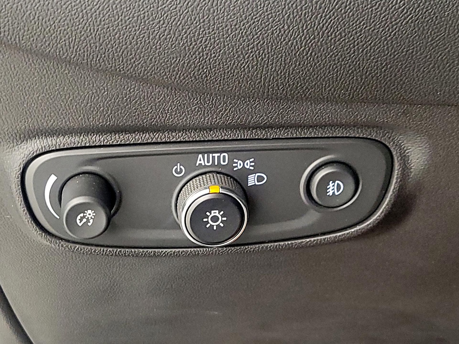 2021 Chevrolet Equinox LT - Photo 14