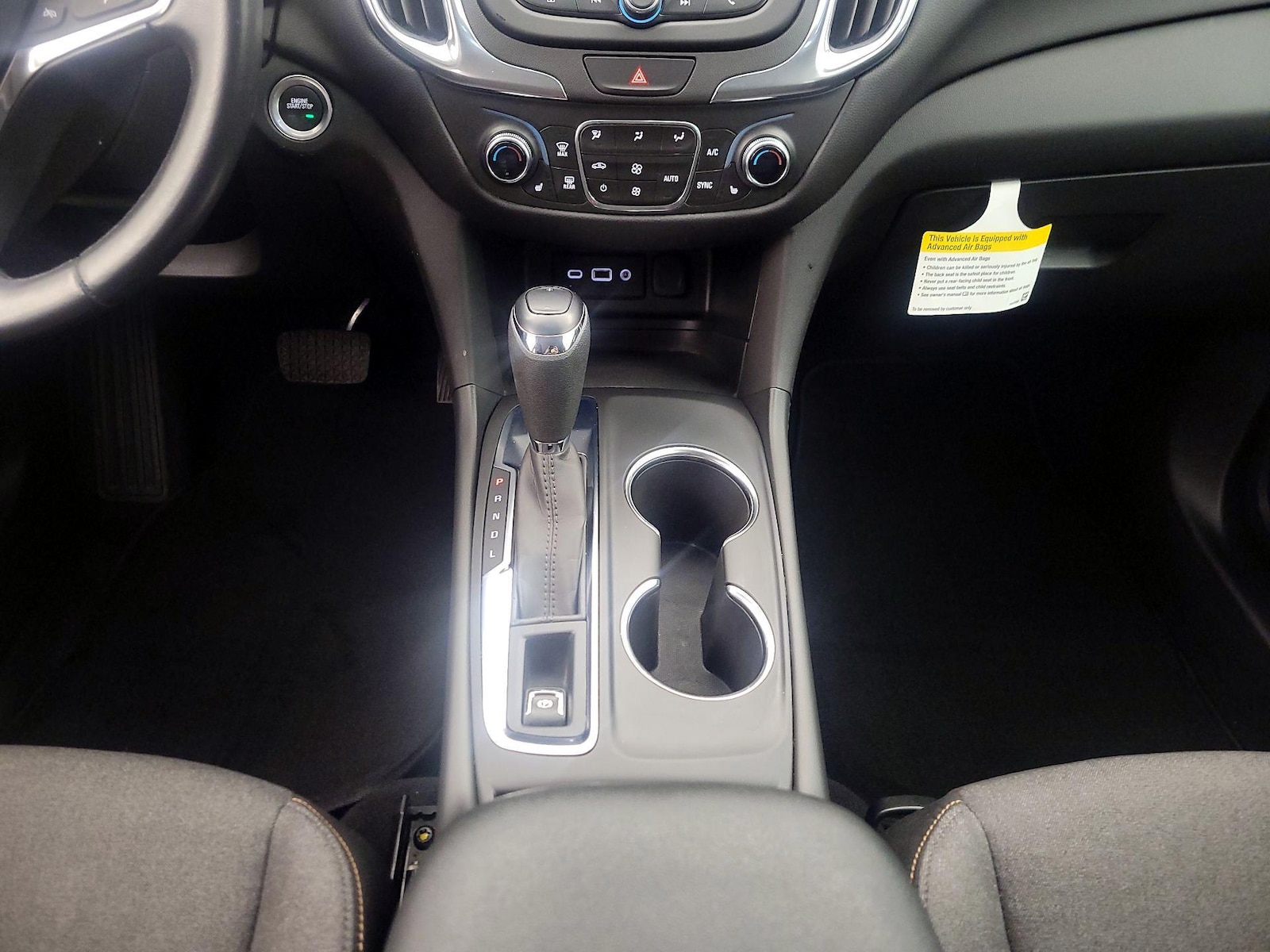 2021 Chevrolet Equinox LT - Photo 18