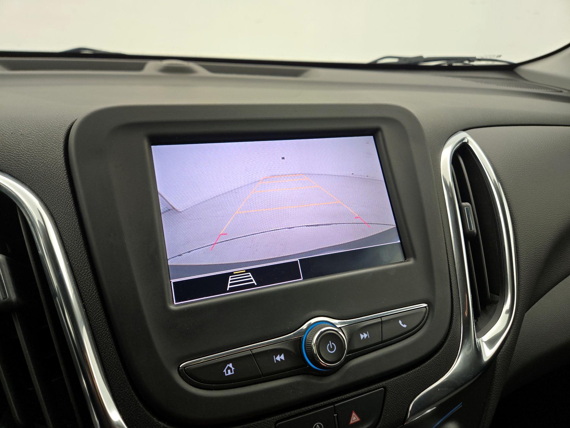 Thumbnail: 2022 Chevrolet Equinox - 14