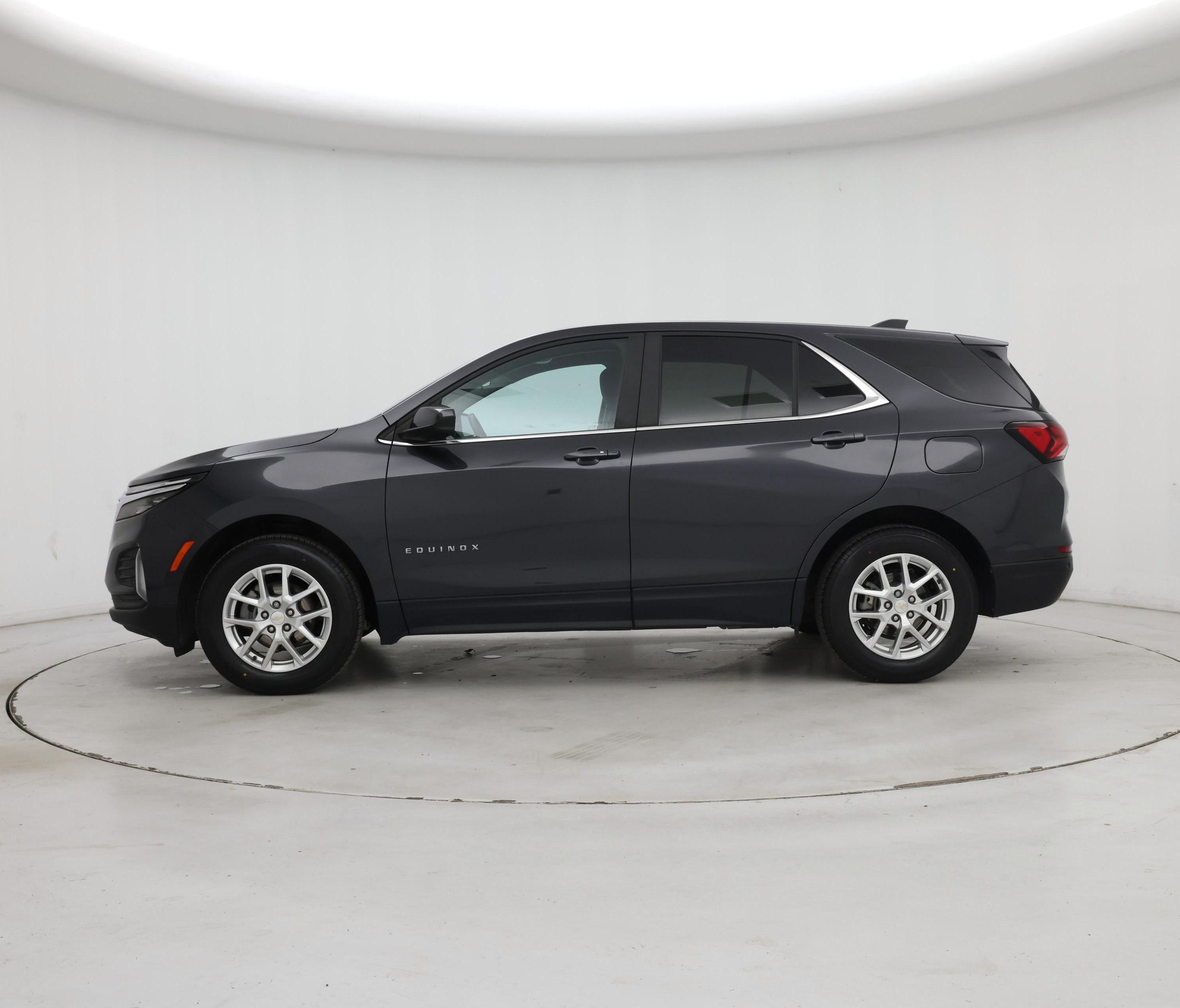 Thumbnail: 2022 Chevrolet Equinox - 3