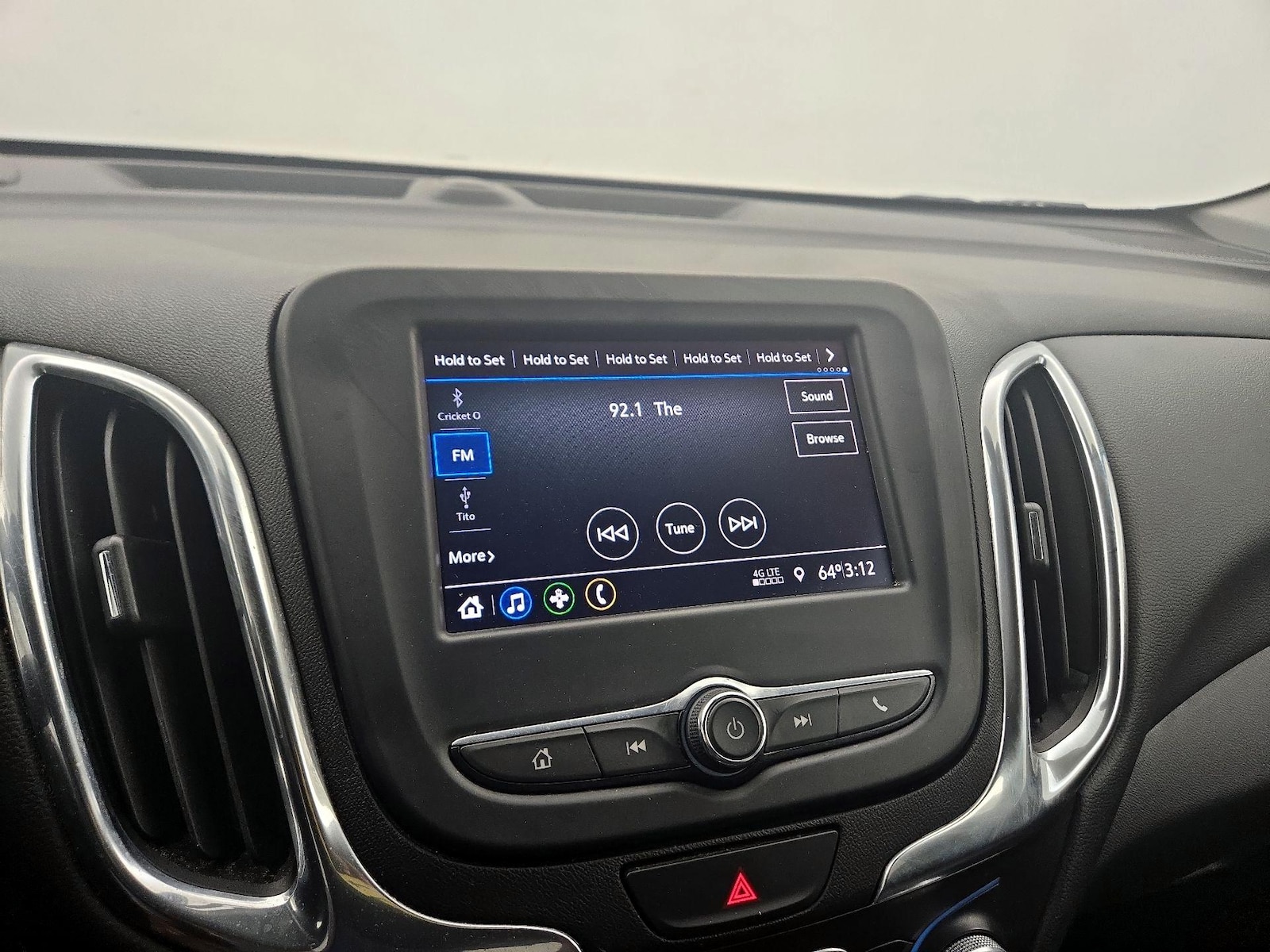 2021 Chevrolet Equinox LT - Photo 16