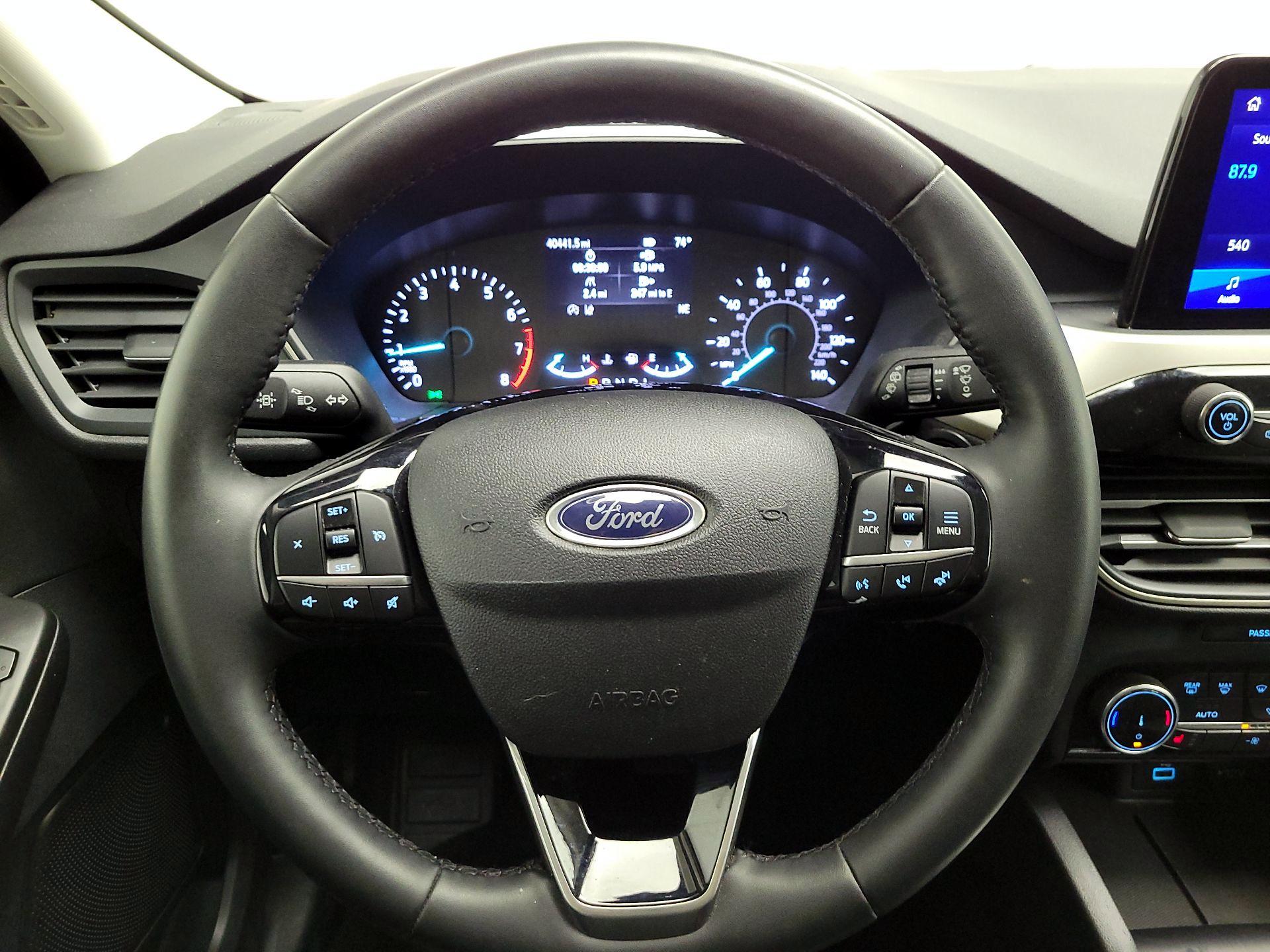 Thumbnail: 2022 Ford Escape - 10