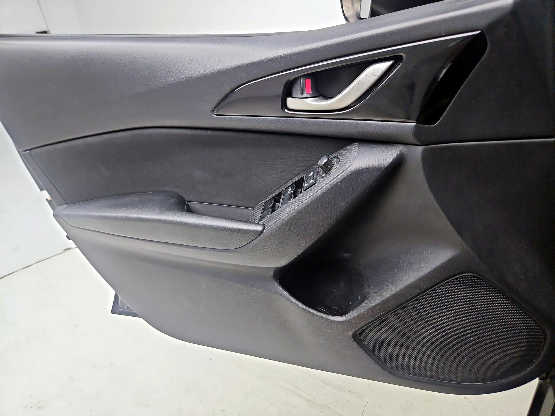 Thumbnail: 2015 Mazda Mazda3 - 12