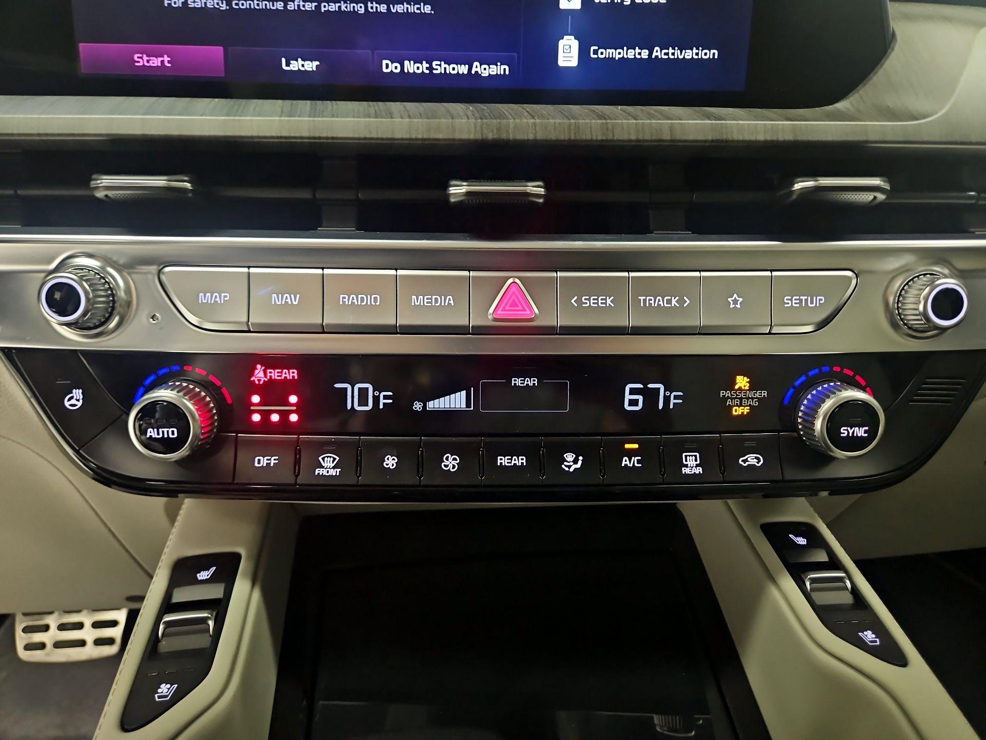 Thumbnail: 2023 Kia Telluride - 16