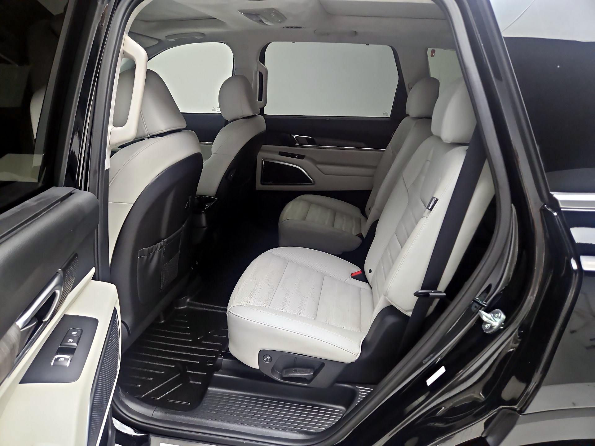 Thumbnail: 2023 Kia Telluride - 20