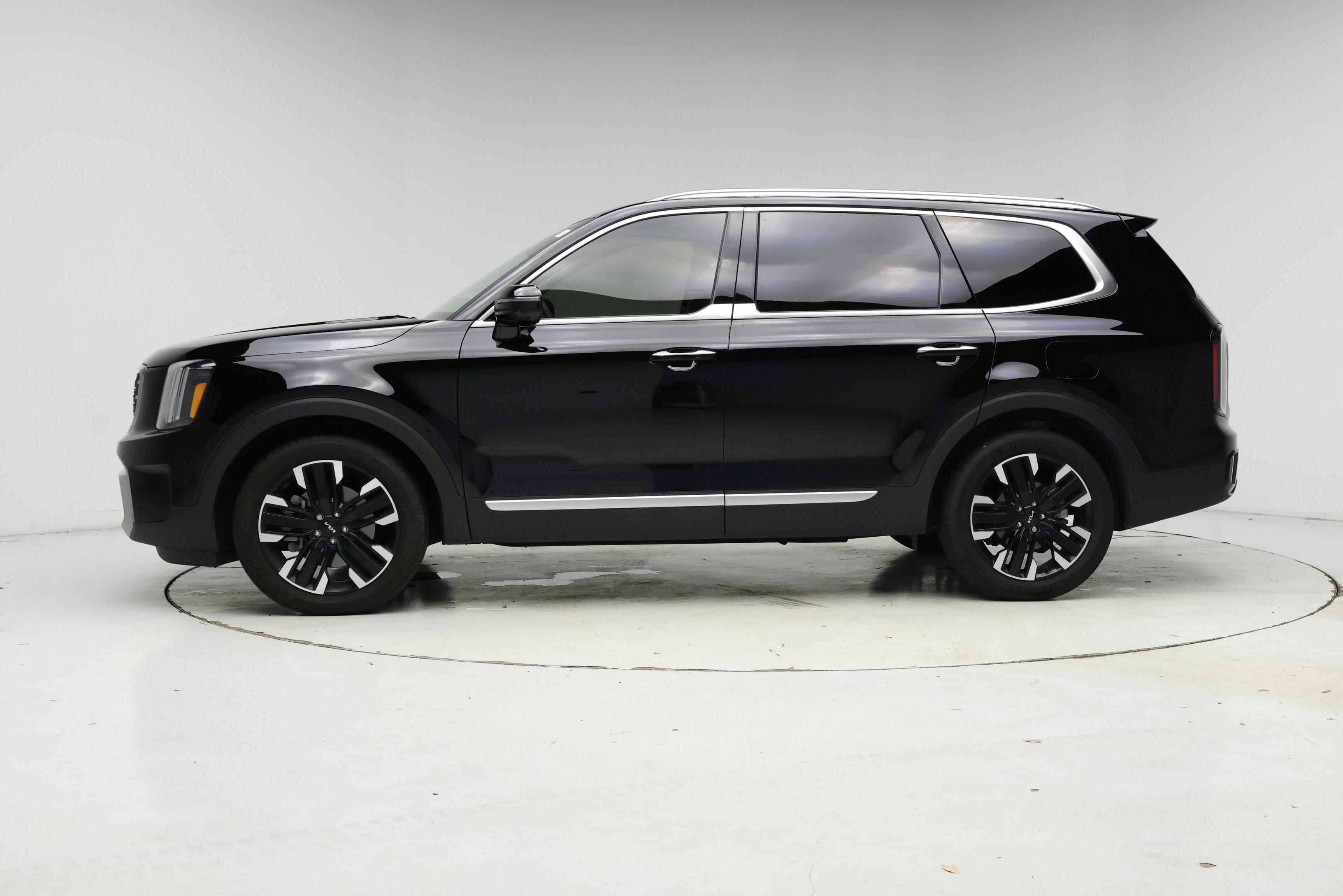 Thumbnail: 2023 Kia Telluride - 3