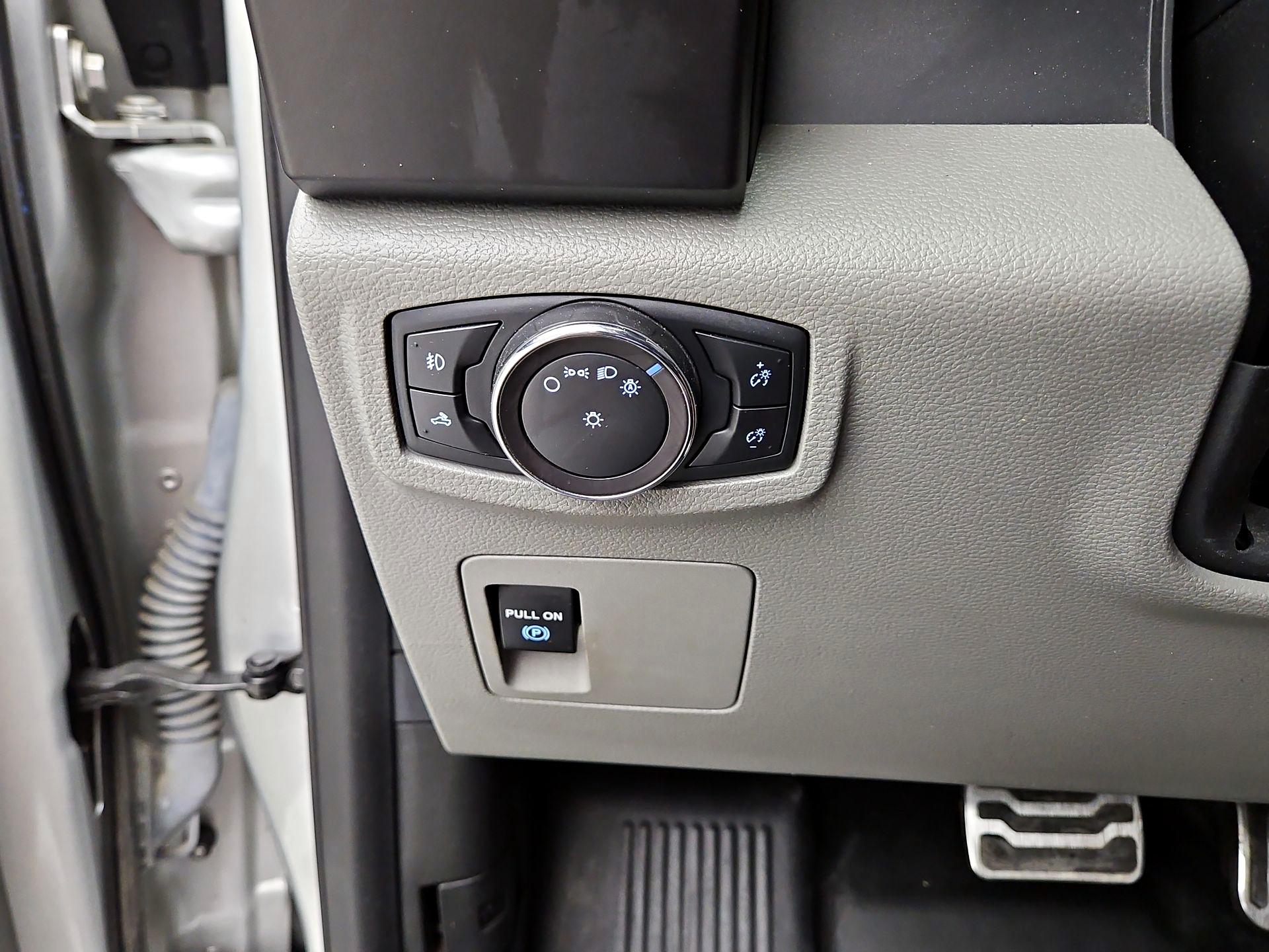 Thumbnail: 2017 Ford F-150 - 13