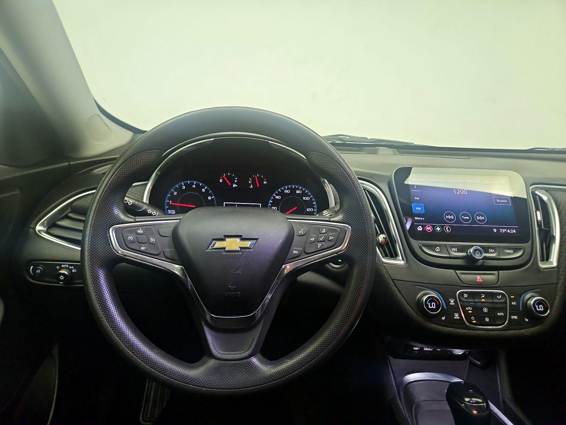 Thumbnail: 2019 Chevrolet Malibu - 10