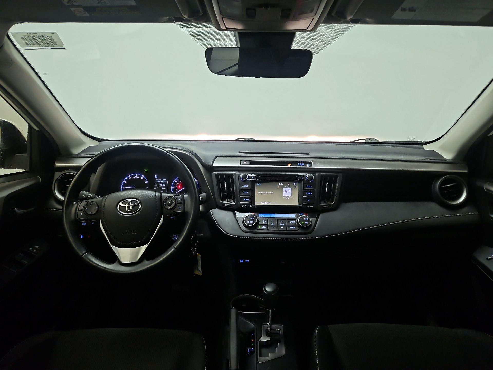 Thumbnail: 2017 Toyota RAV4 - 9