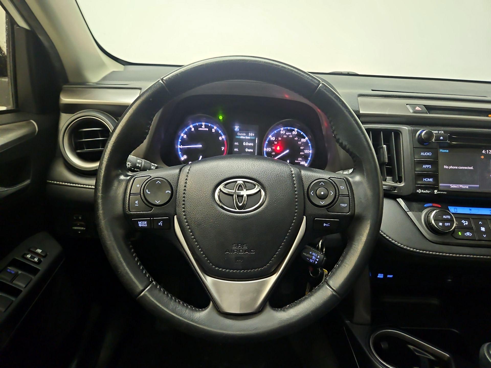 Thumbnail: 2017 Toyota RAV4 - 10